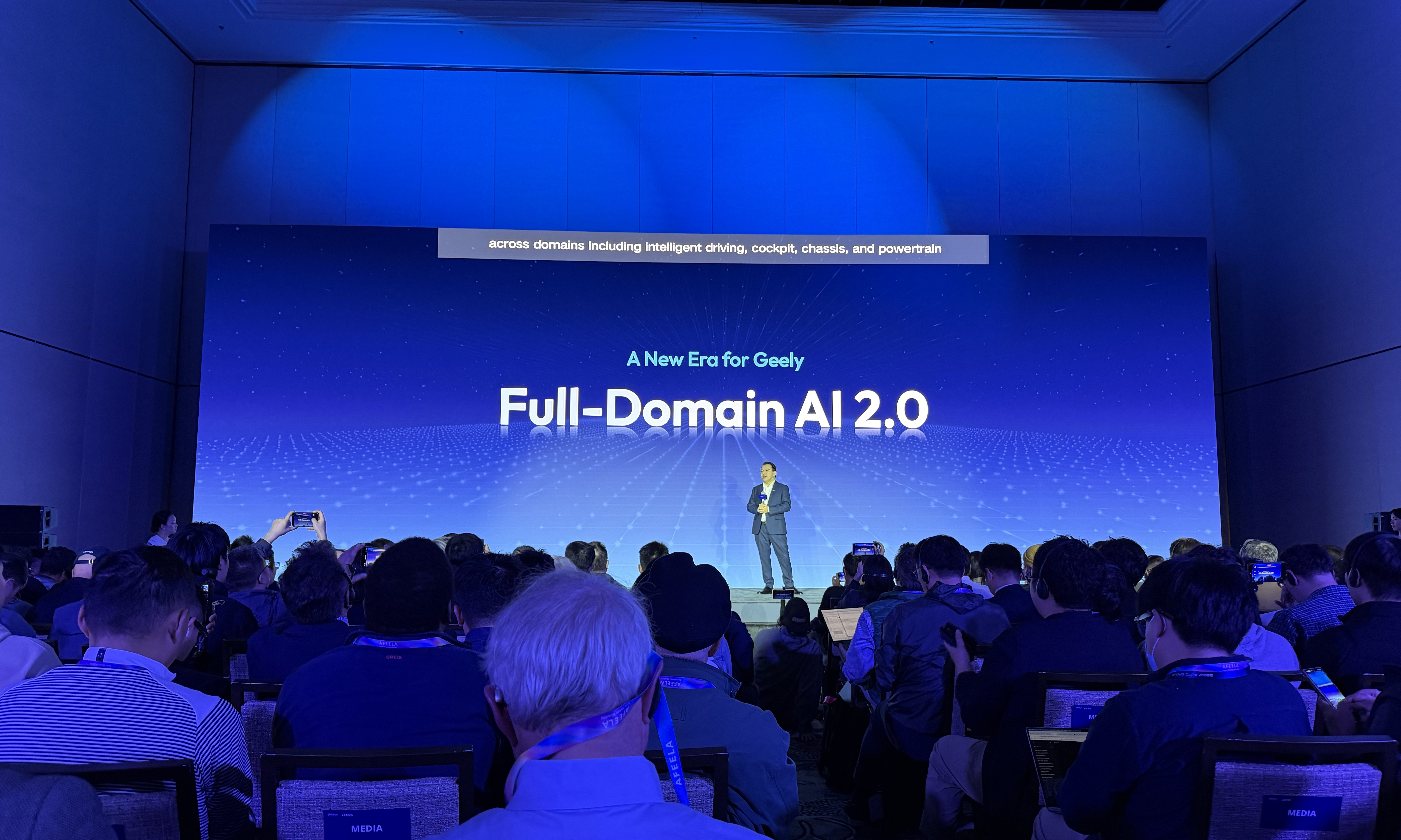 今年启动Robotaxi！吉利在CES2026给出「全域AI」的终极答案