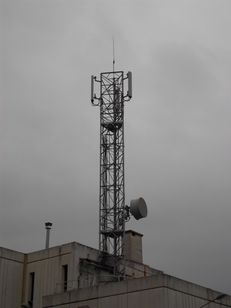 antenne-relais-telecom-gsm.jpg