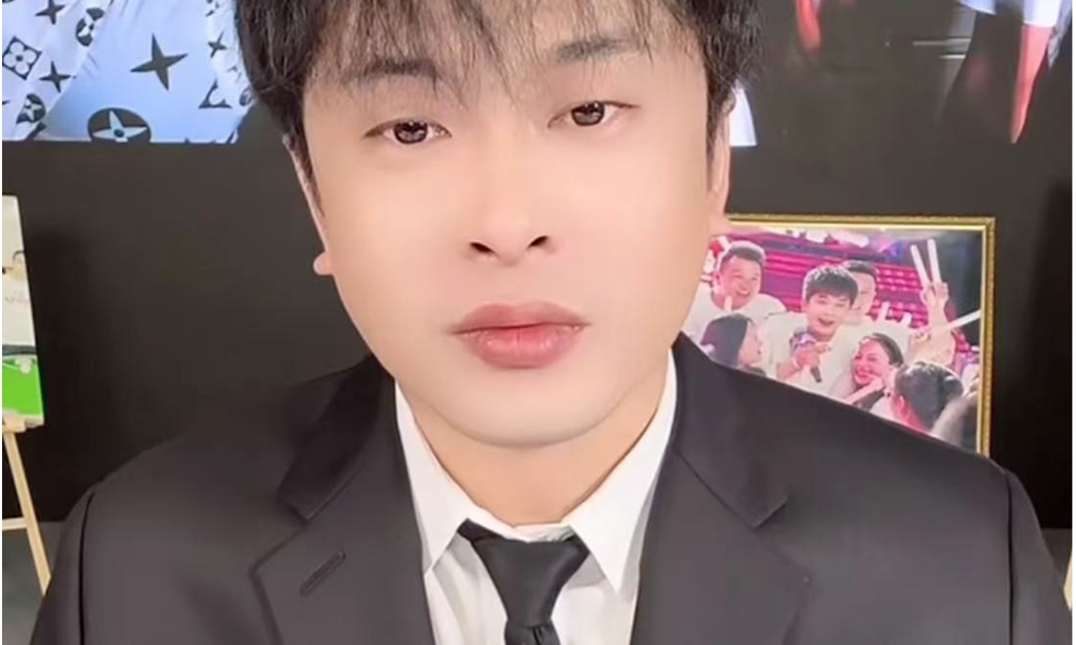 辛巴急了？否认「退网」、怒怼媒体：能证明我把命给你