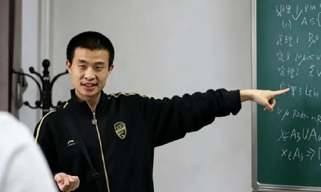 卖爆了！韦东奕39.8元练习册4天销售额超100万，突然全网下架