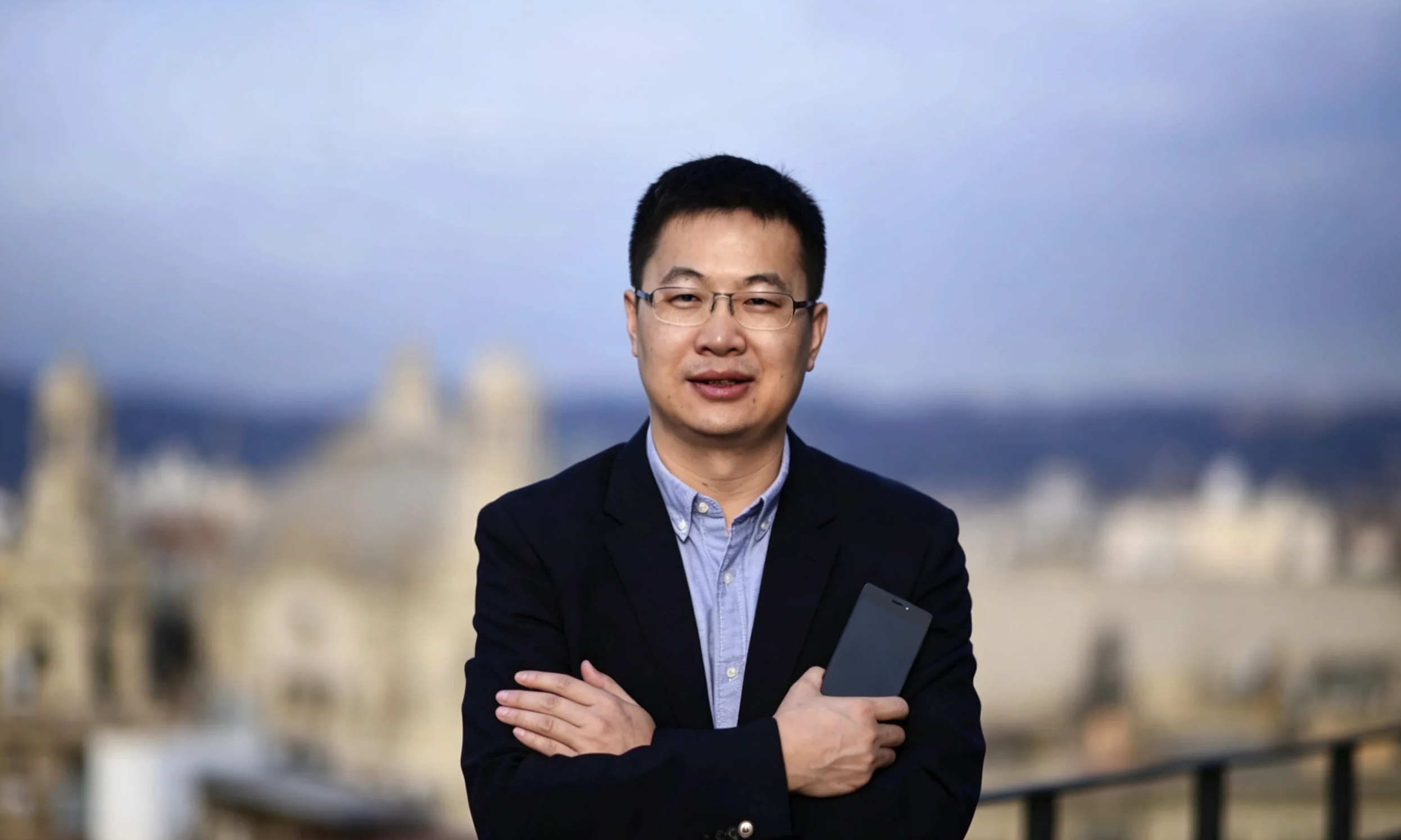 手机内存越涨越贵？卢伟冰刚透底：下半年行情要变了