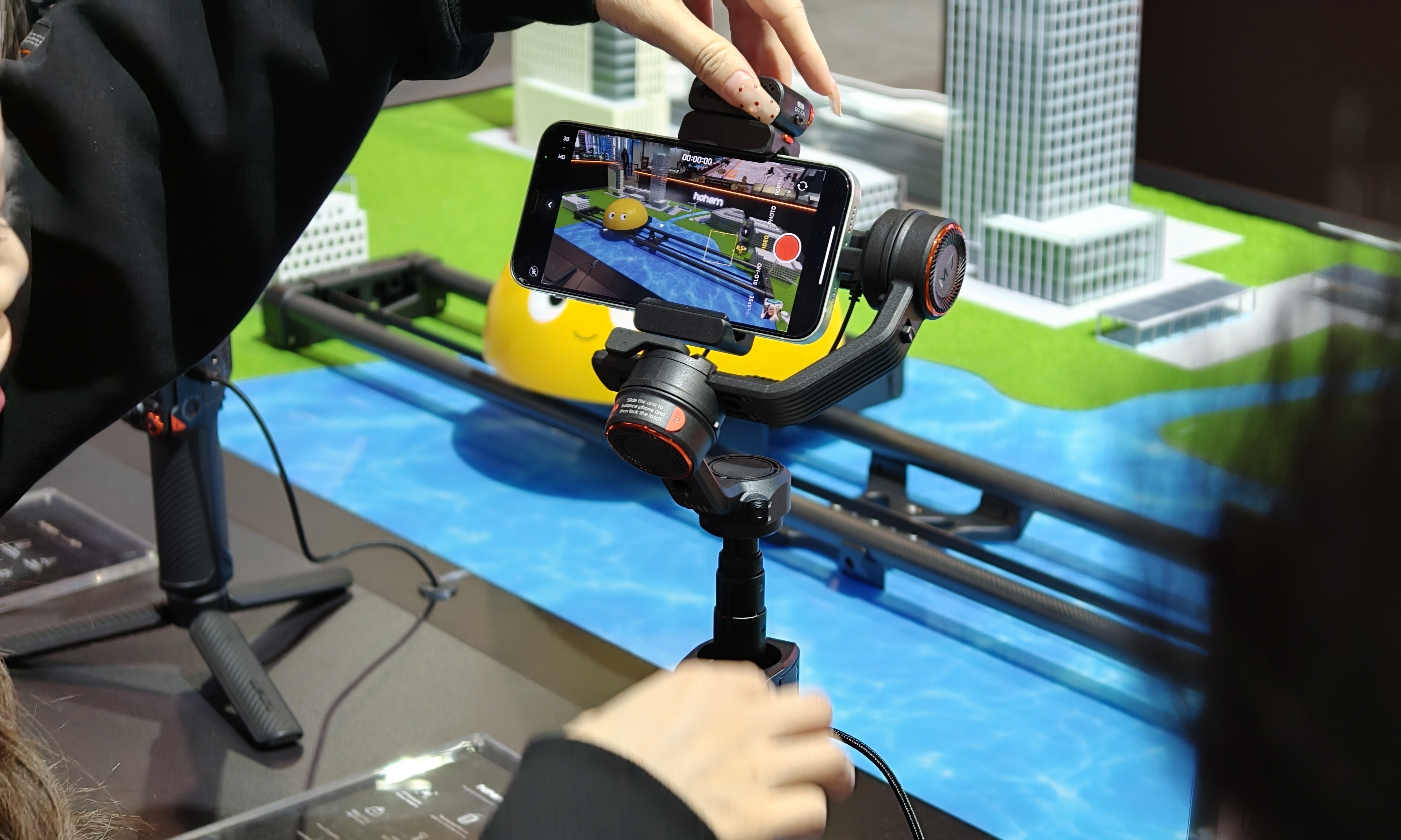 分体、全景、机械臂！六大玩家CES交卷：影像赛道打法变了