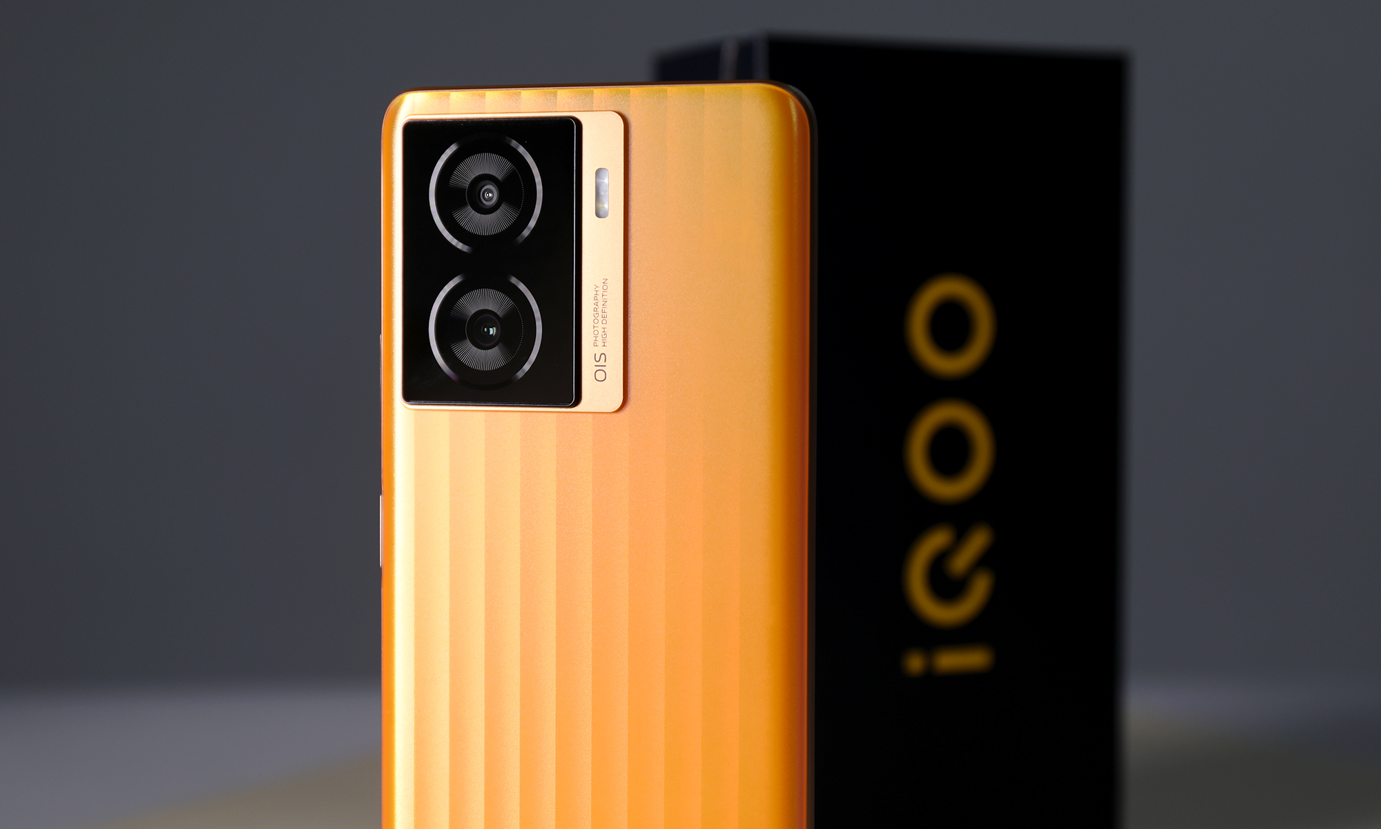 iqoo z7评测:这或许是"lcd党"最后一台水桶千元机 - 雷科技