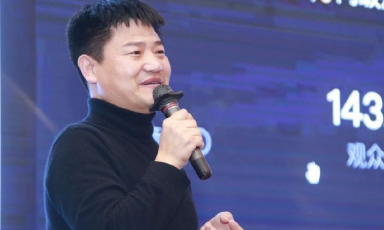 160万粉丝一夜归零!从「当英雄」到「被封号」,反诈老陈真凉了