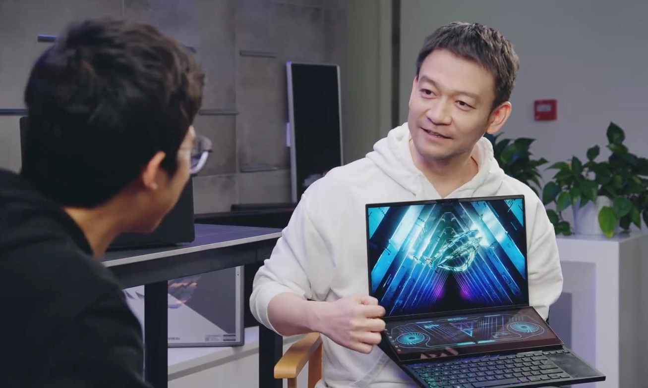 新品来袭！流浪地球导游郭帆带你体验ROG新品