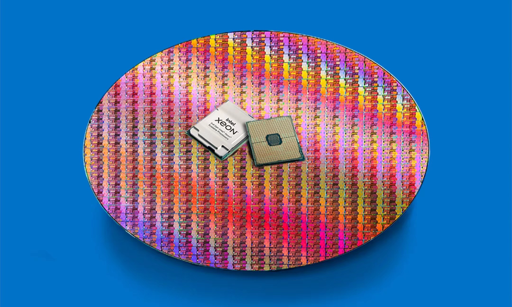 苹果会用吗？英特尔超强芯片曝光：56核心，支持4TB内存