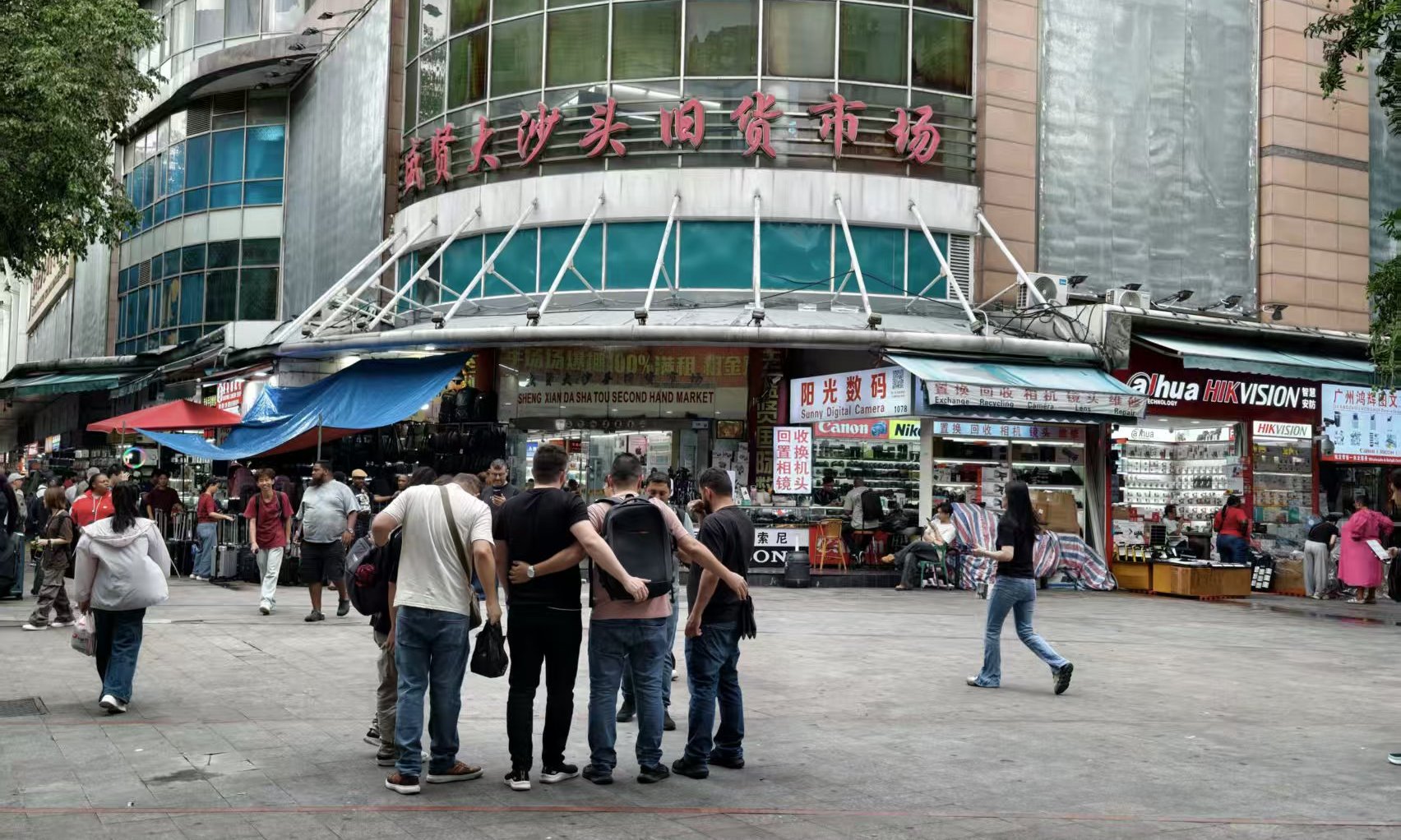 卡带机CCD翻红的AB面：广交会带火的「电子垃圾」，二手市场卖不动