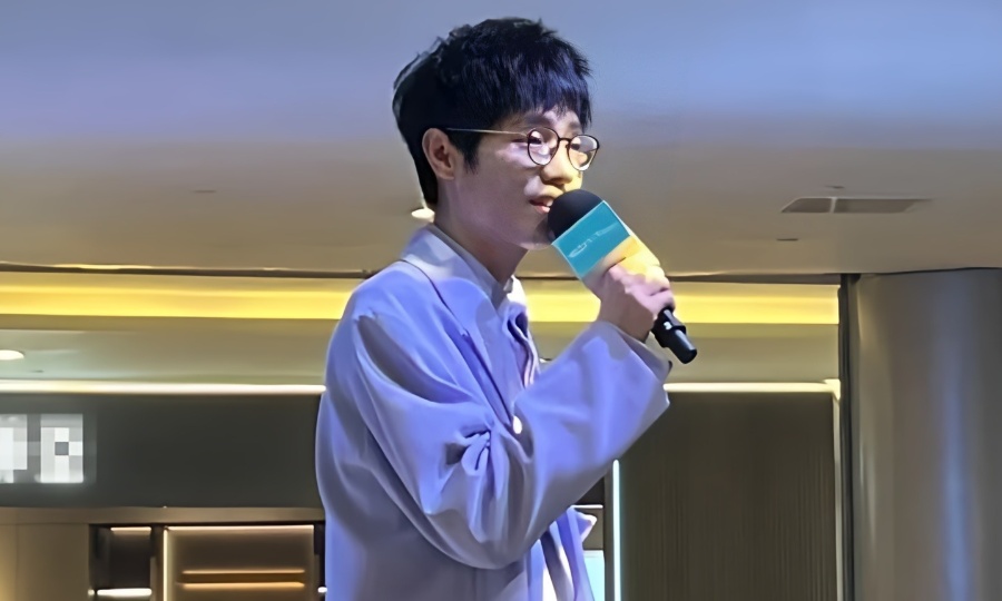 李行亮突遭网友抵制！该！