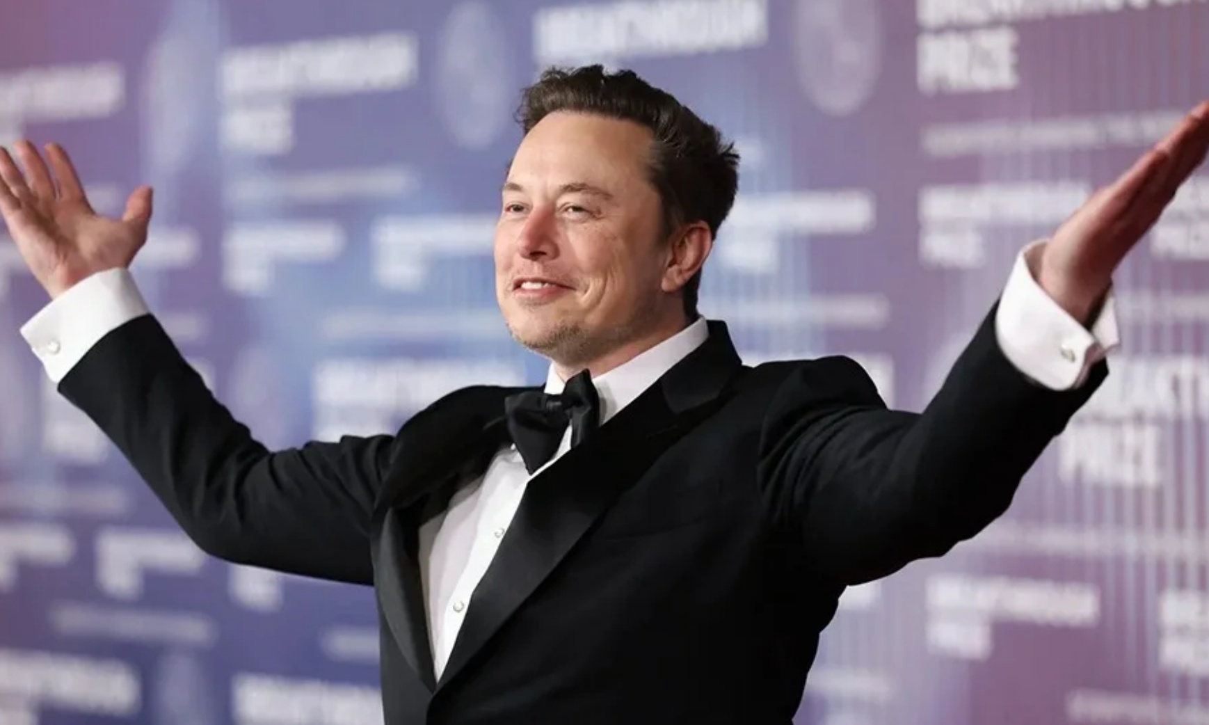 特斯拉董事长下血本!1万亿美元天价薪酬留住马斯克