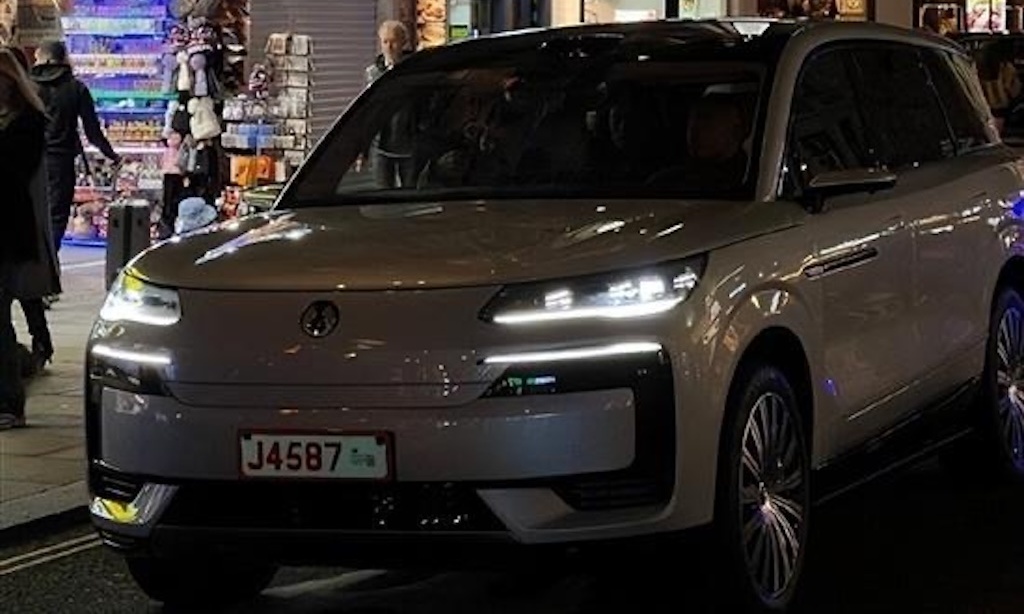 腾势N9来袭，问界M9的蛋糕要被抢了？