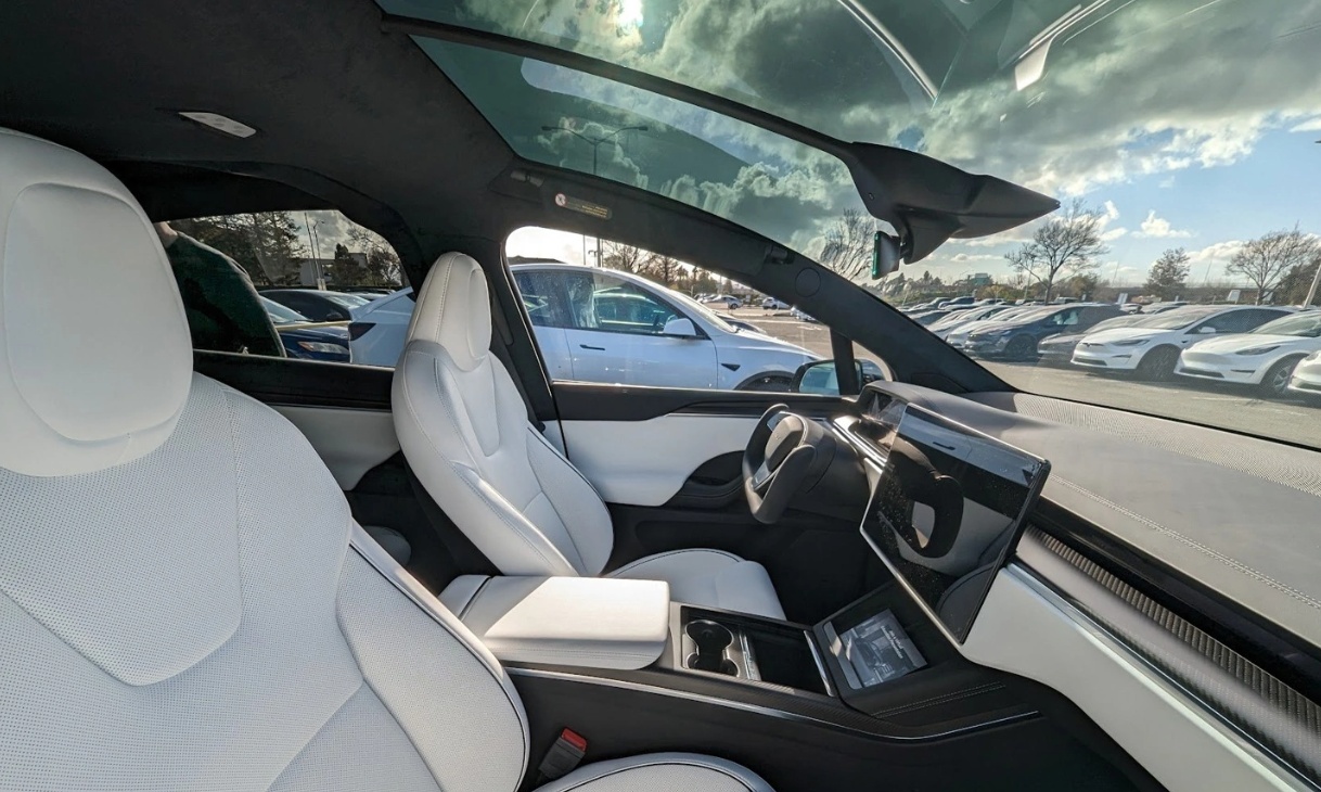 硬件更强,但软件没跟上!特斯拉最新车型开始交付:又该涨价了?