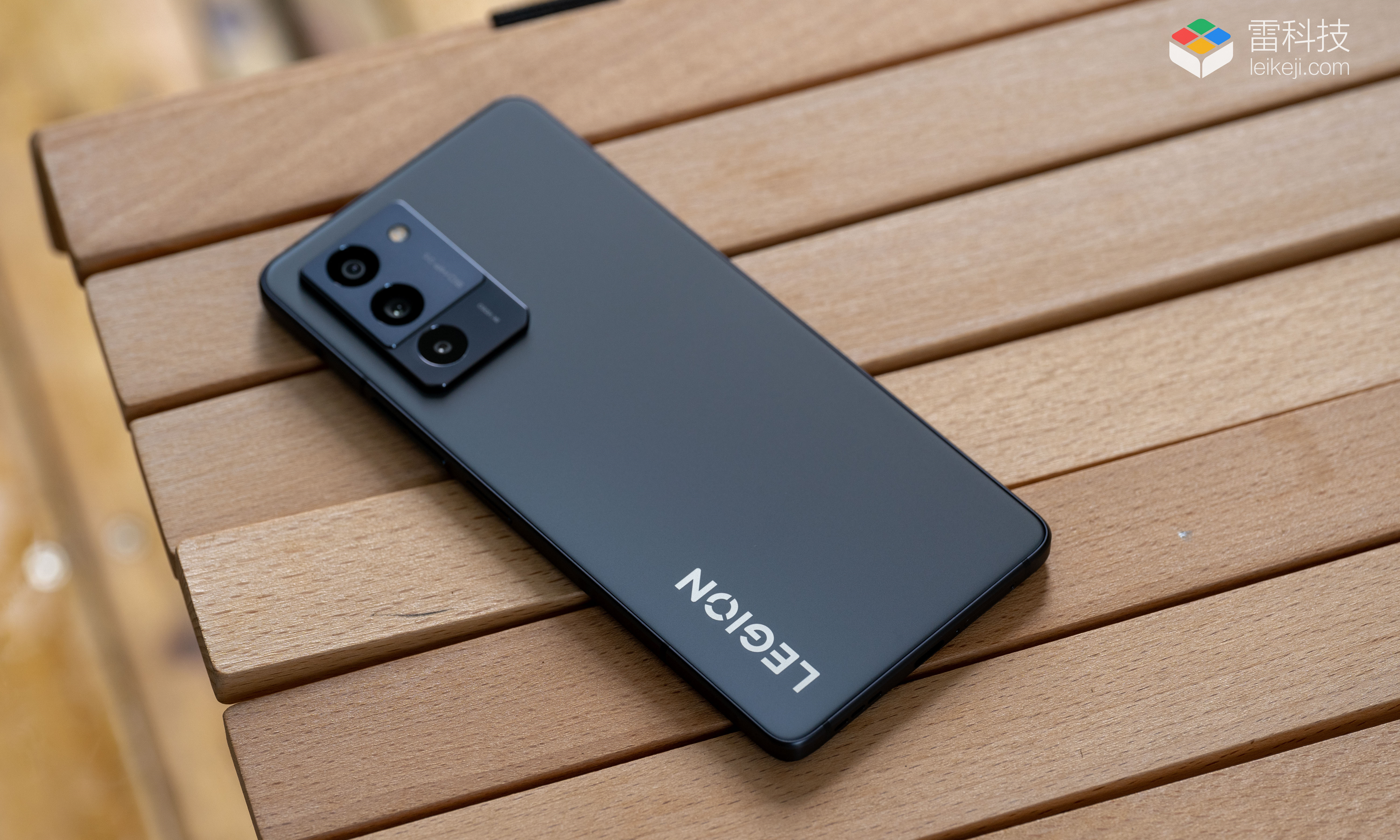 设计大变更是理念大变，联想拯救者手机走上新的道路