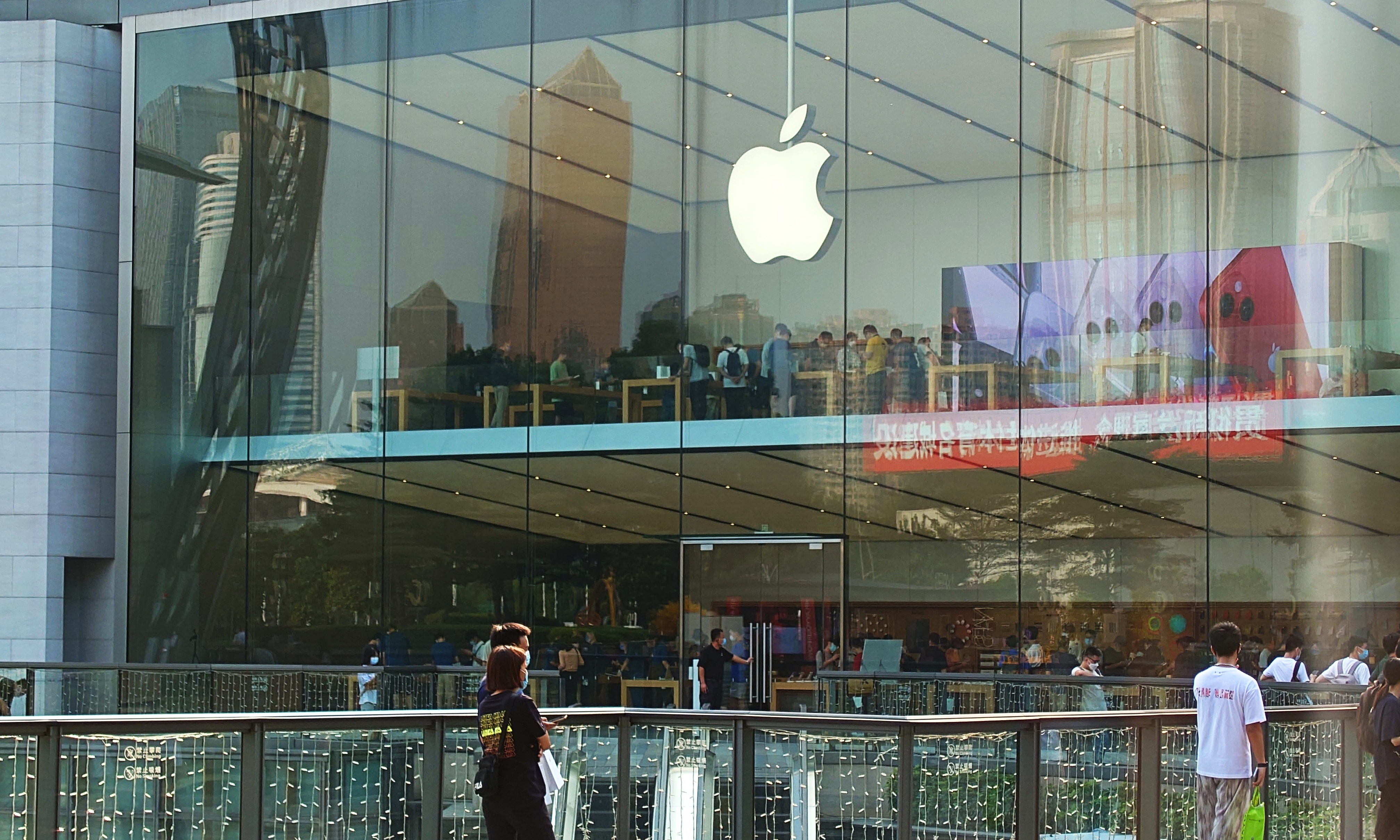 iPhone 14Pro首售探店！店内库存有惊喜，但仅限14