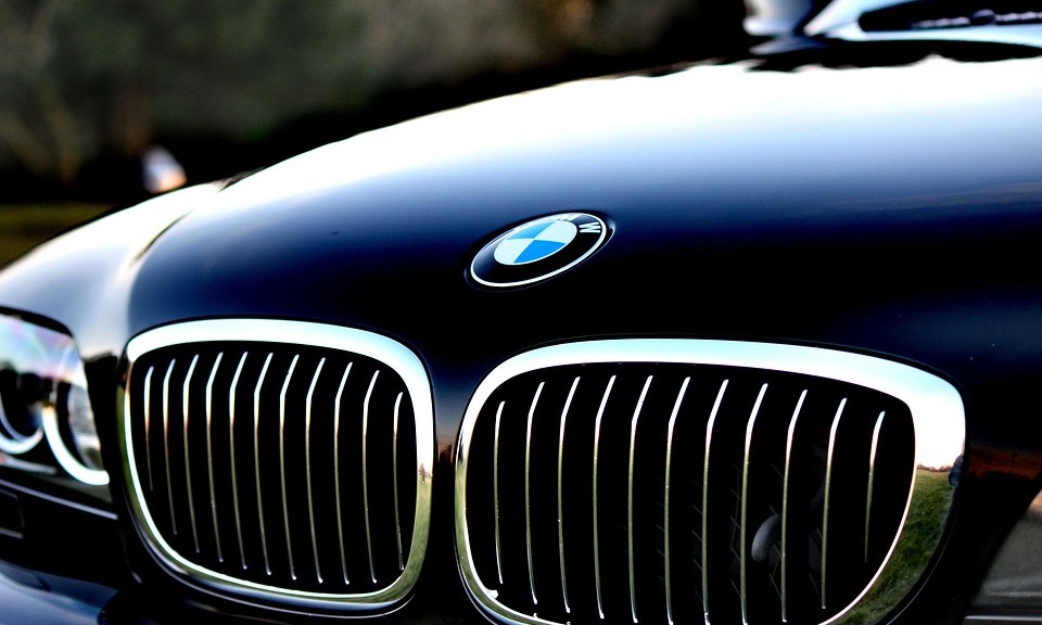 全面转型电动车？宝马100亿动力电池项目将落地：硬刚新势力