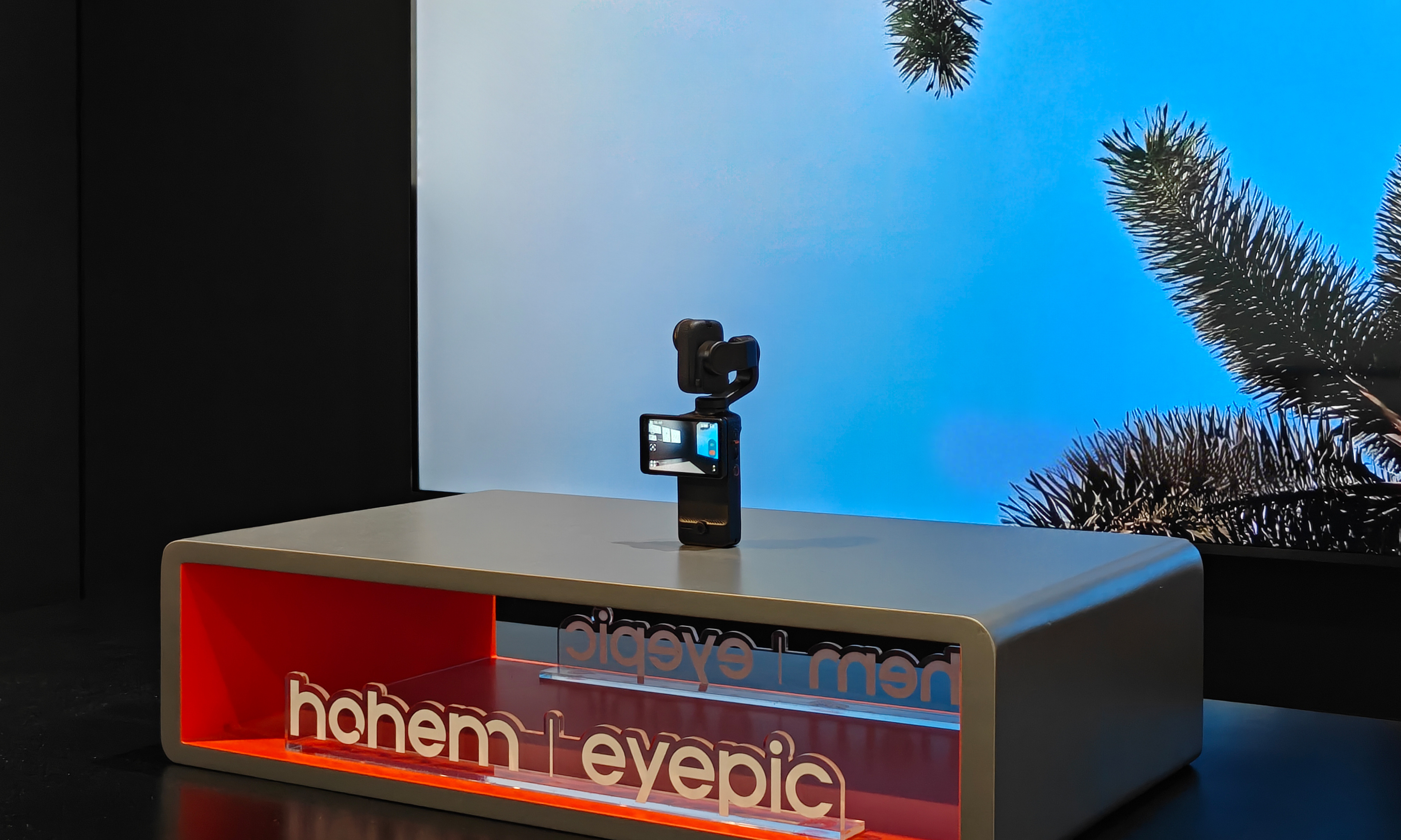 浩瀚 Eyepic 亮相 CES 2026：可拆卸 Vlog 相机，想把“选品类”变成“选场景”