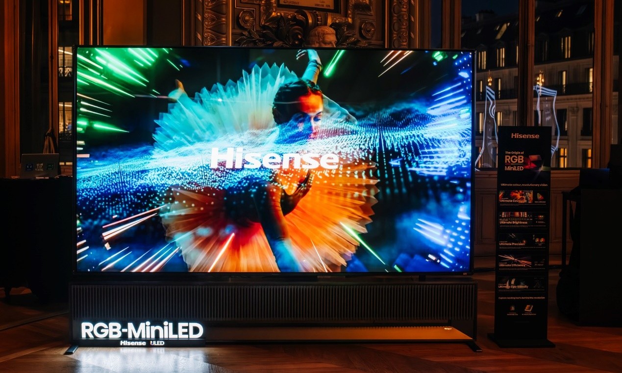 海信RGB-Mini LED电视UX携帝瓦雷炸场!在法国巴黎歌剧院大秀“好声音”