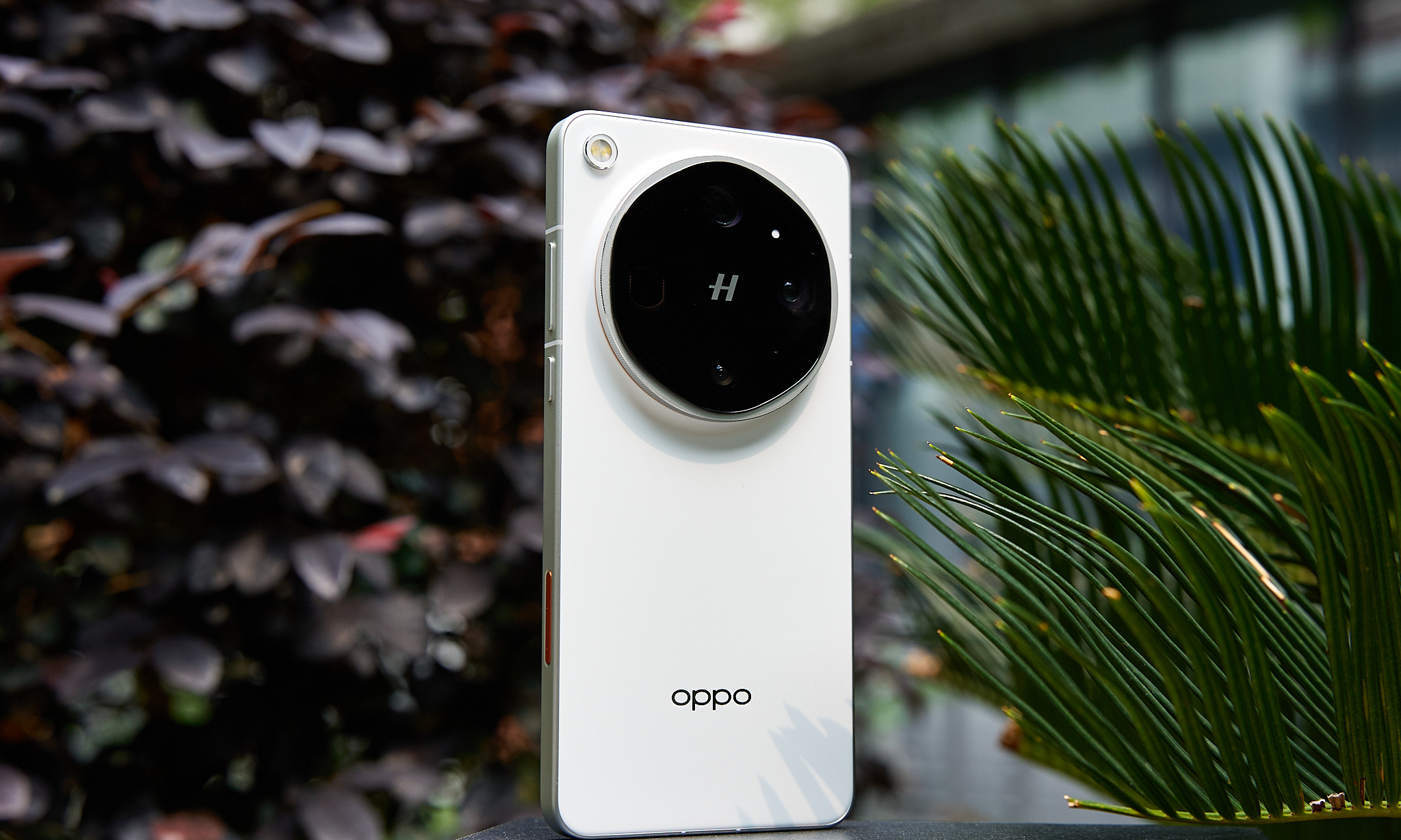 OPPO Find X9 Ultra评测：人像不再「硬抠」，光影理解再上一层