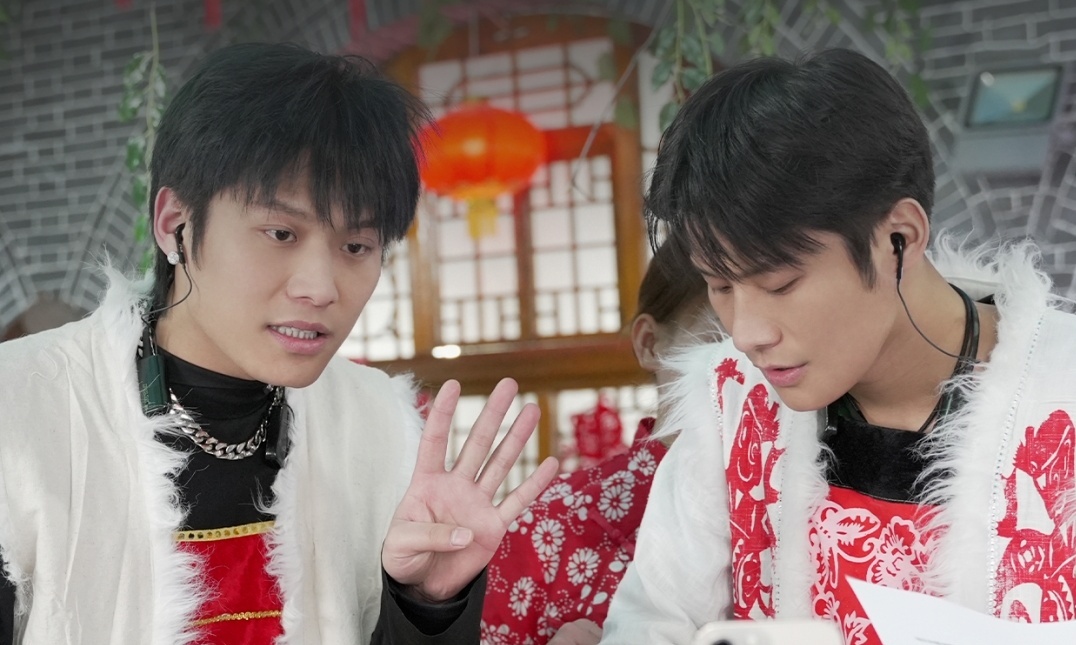 三只羊集体杀回抖音！复播4小时卖25万，能翻身成功吗？