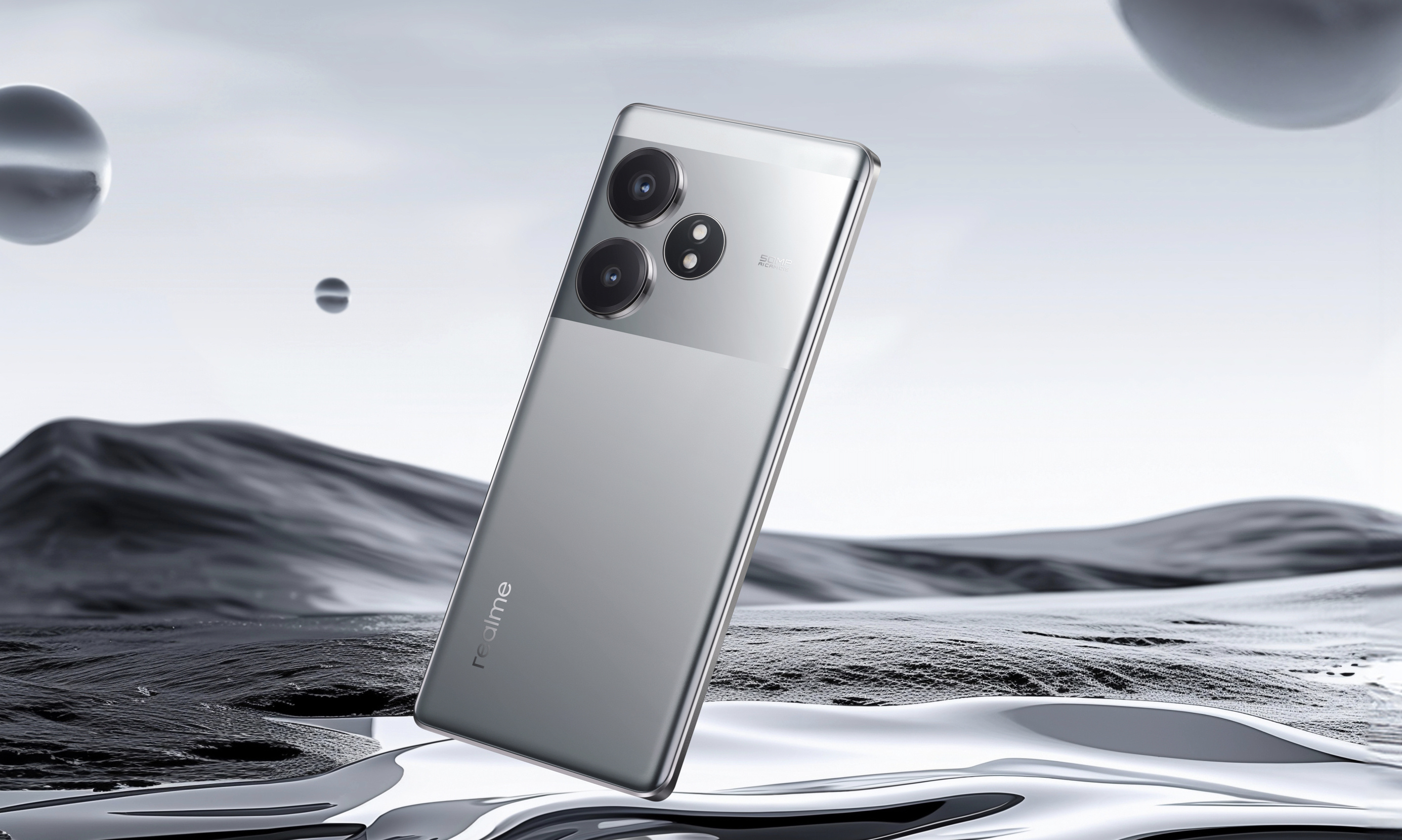 1699元！真我GT Neo6 SE登场：屏幕亮度卷翻了