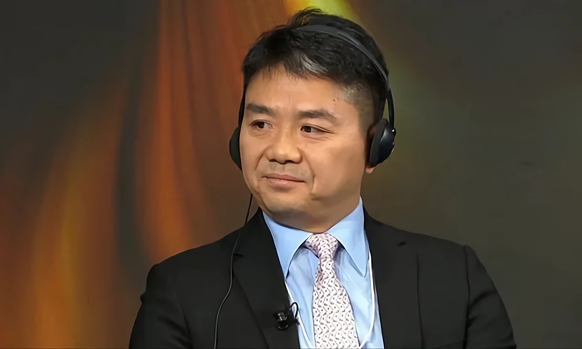 京东真的发飙了！刘强东力推“百亿补贴”，打的就是拼多多！