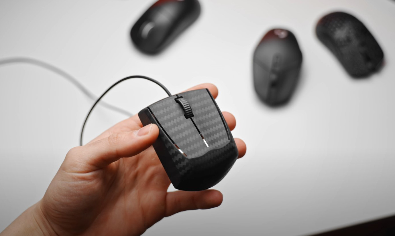 作为新品类的轻量化鼠标，很难大众化