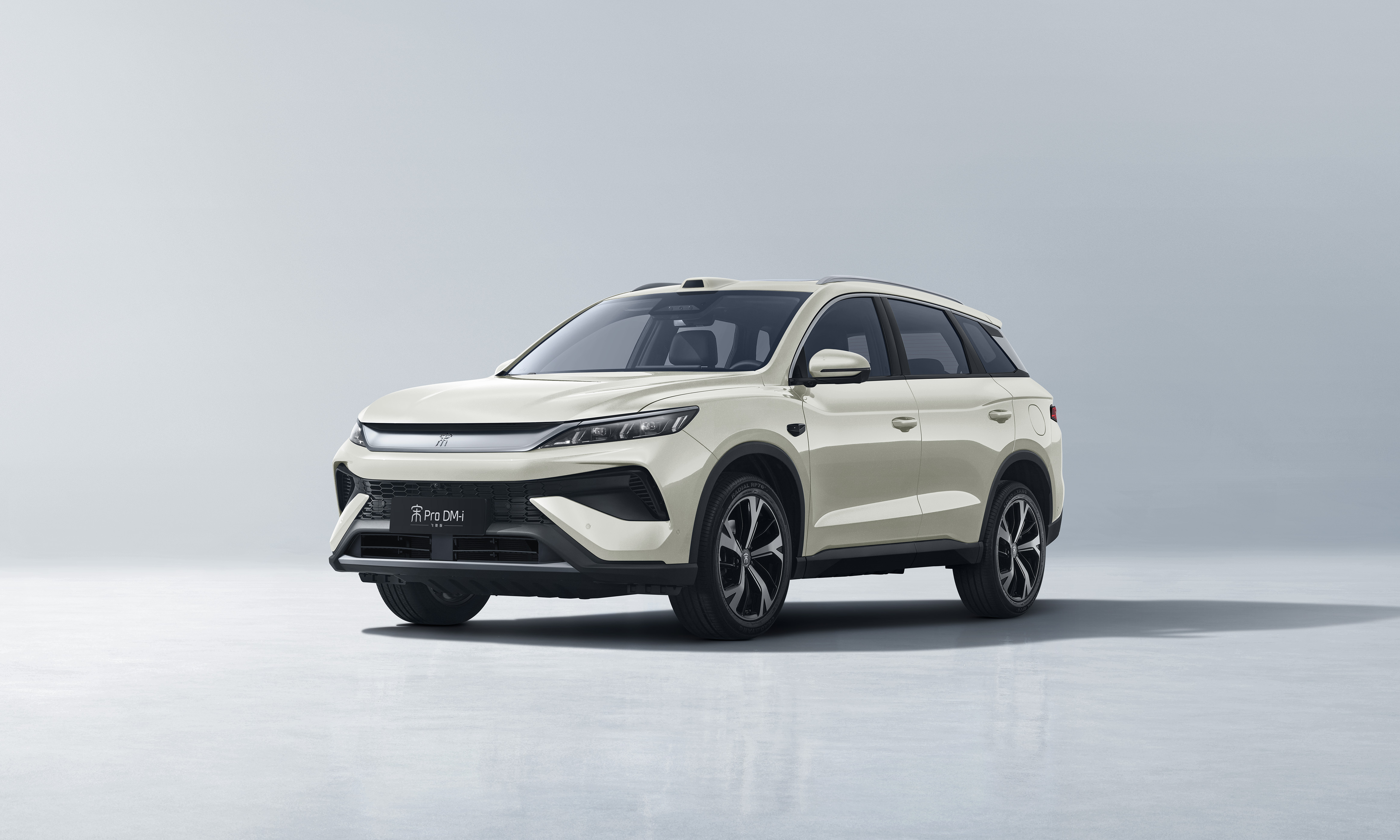 9.99万！宋Pro DM-i飞驰版上市：真正的家用SUV从不靠噱头