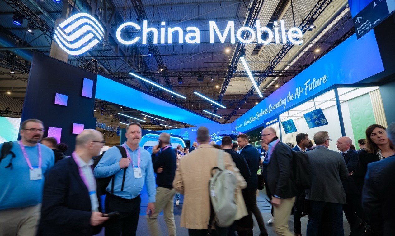 你的手机信号正在变聪明：三件事看懂通信服务的未来