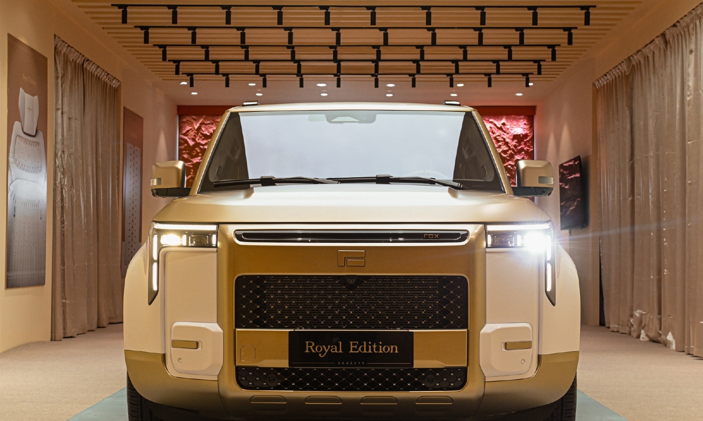 极石汽车月交付1452台!石头科技逆袭海外,中东土豪抢着下单