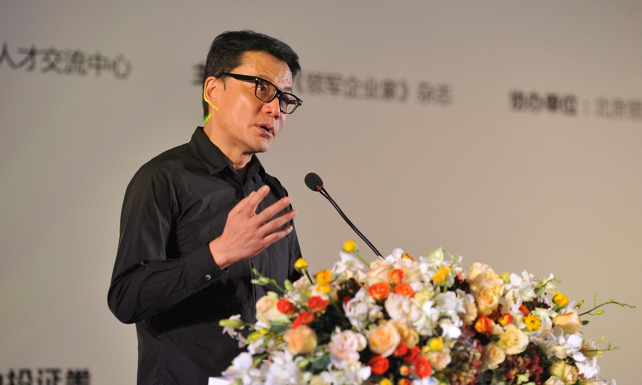 敢当面骂不捐款明星!李国庆捐百万力挺韩红:太佩服了