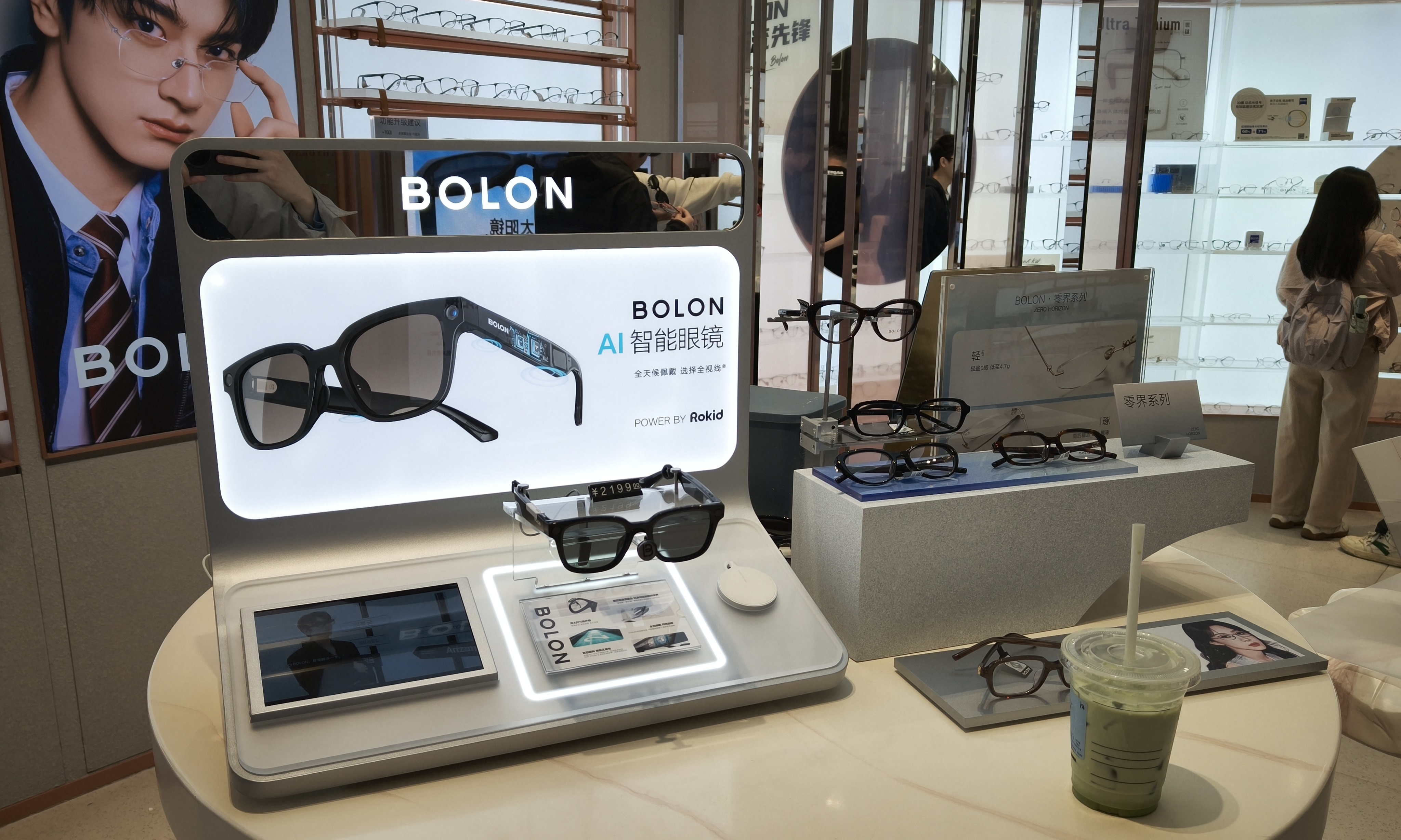 被忽视的“最后一公里”！跑遍广州八大商场，我发现了AI眼镜的真相