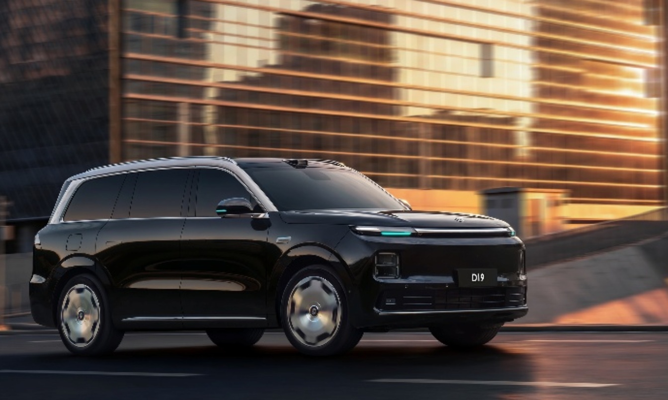 算力突破定义智能汽车未来：零跑D19搭载双骁龙8797，解锁智能驾乘新可能