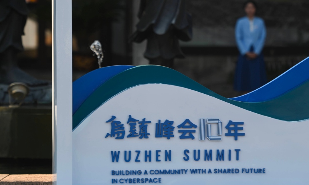 乌镇峰会十年，“桨”声“心”影里的百度AI