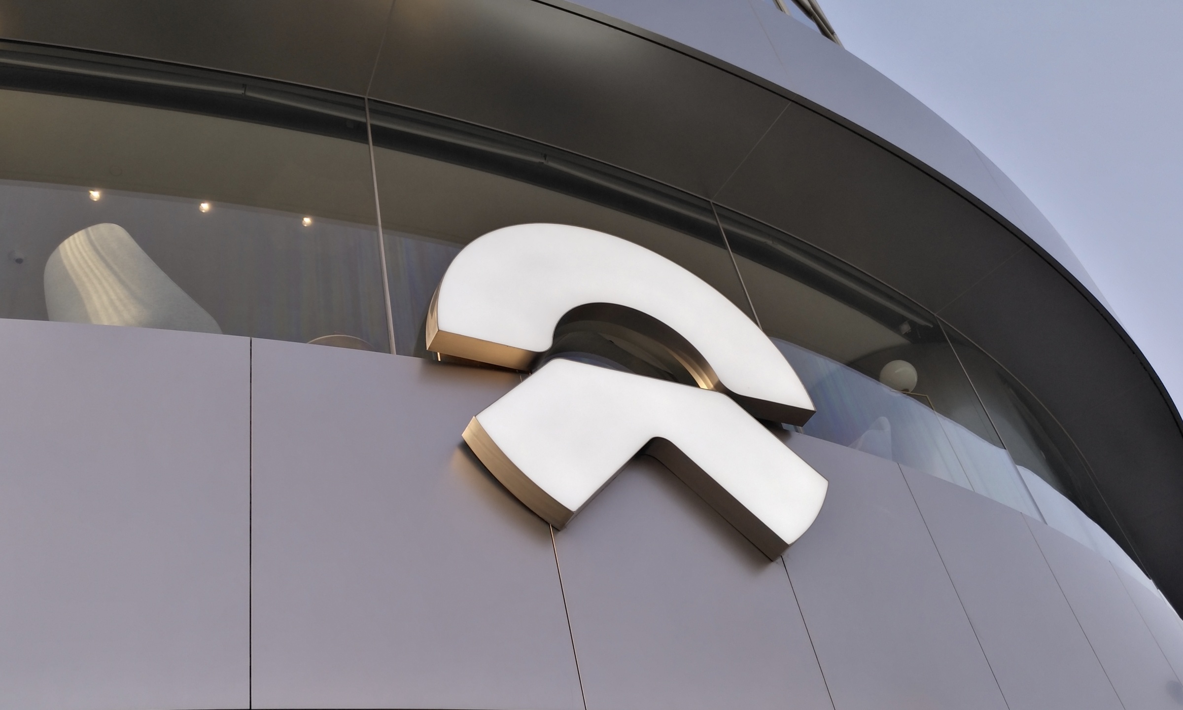 车企集体围剿黑公关：全员受害的困局中，谁在豢养车圈“黑嘴”？