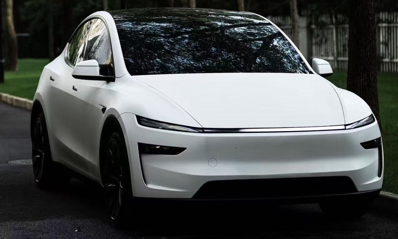 不愧是销冠！特斯拉超级工厂第400万辆整车下线，中国制造太给力了