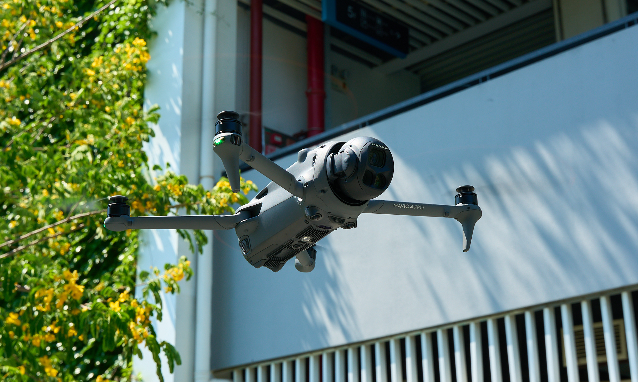 13888元起！大疆Mavic 4 Pro评测：长翅膀的旗舰相机