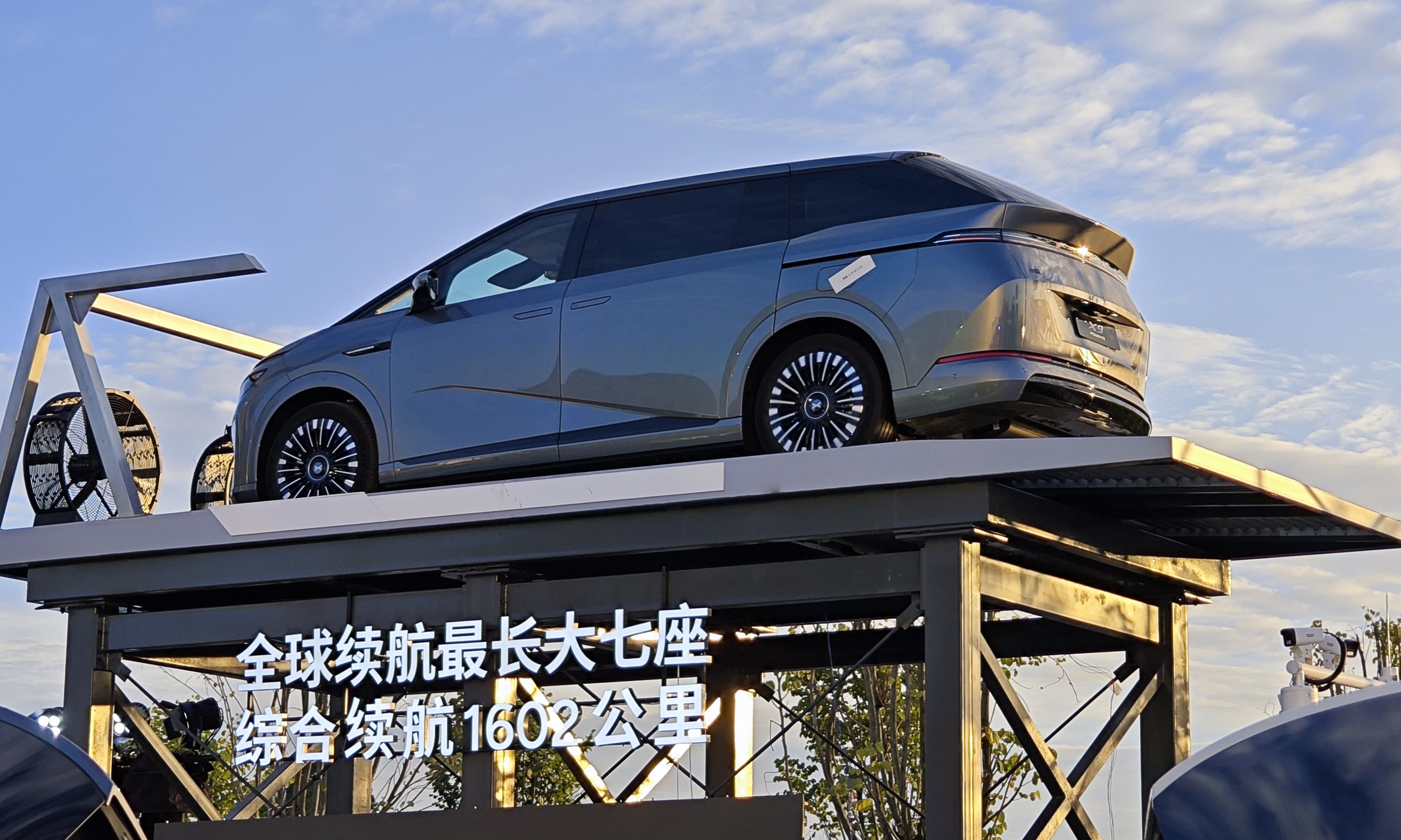 1602km续航！小鹏X9增程版上市，MPV市场要变天了？