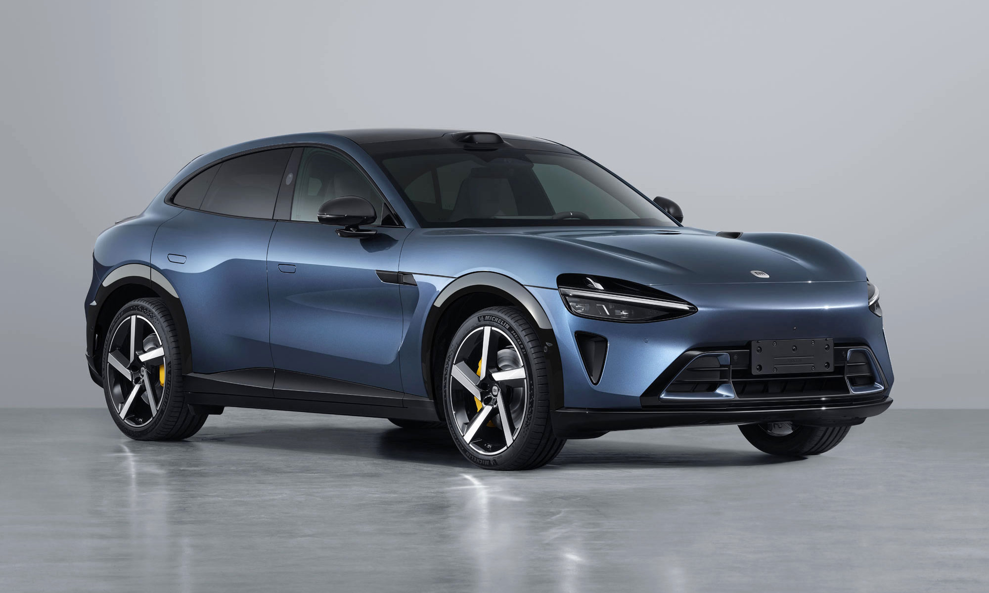 不用苦等特斯拉?小米YU7入门版曝光,Model Y的优势正在消失