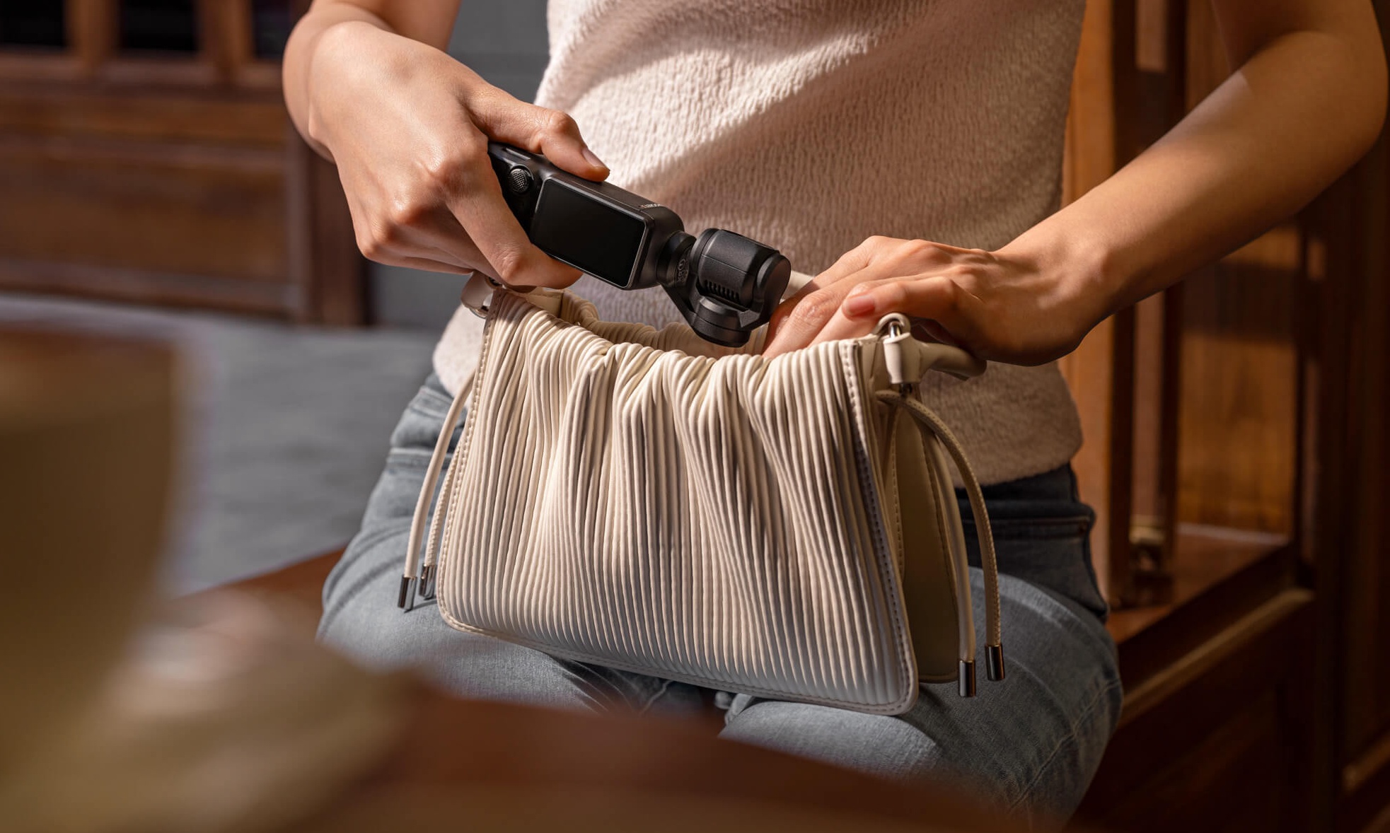 多家Pocket蓄势待发：大疆、影石、手机厂商相继上场，谁会是最终赢家？