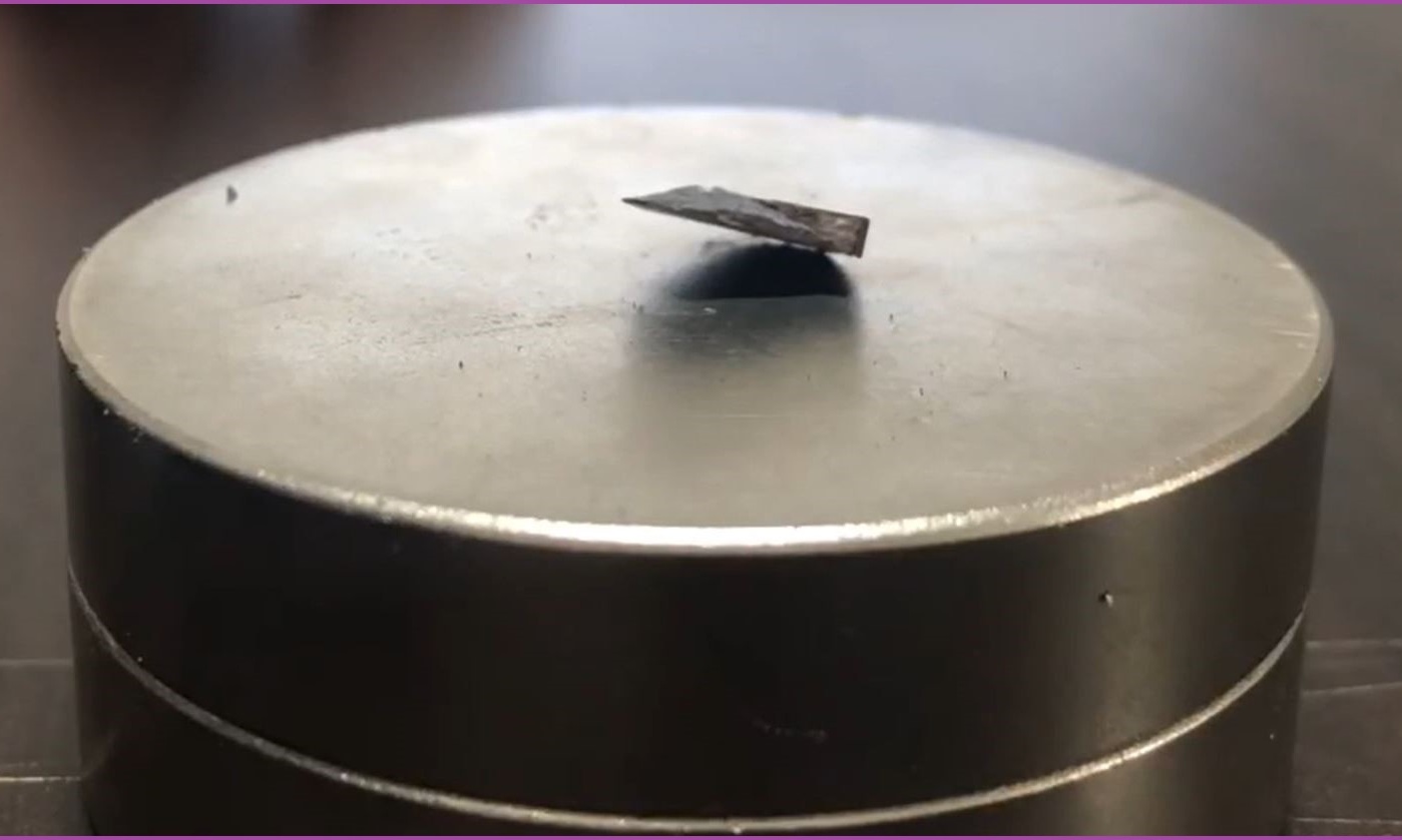 常温超导有望复现，iPhone算力能超过量子计算机？