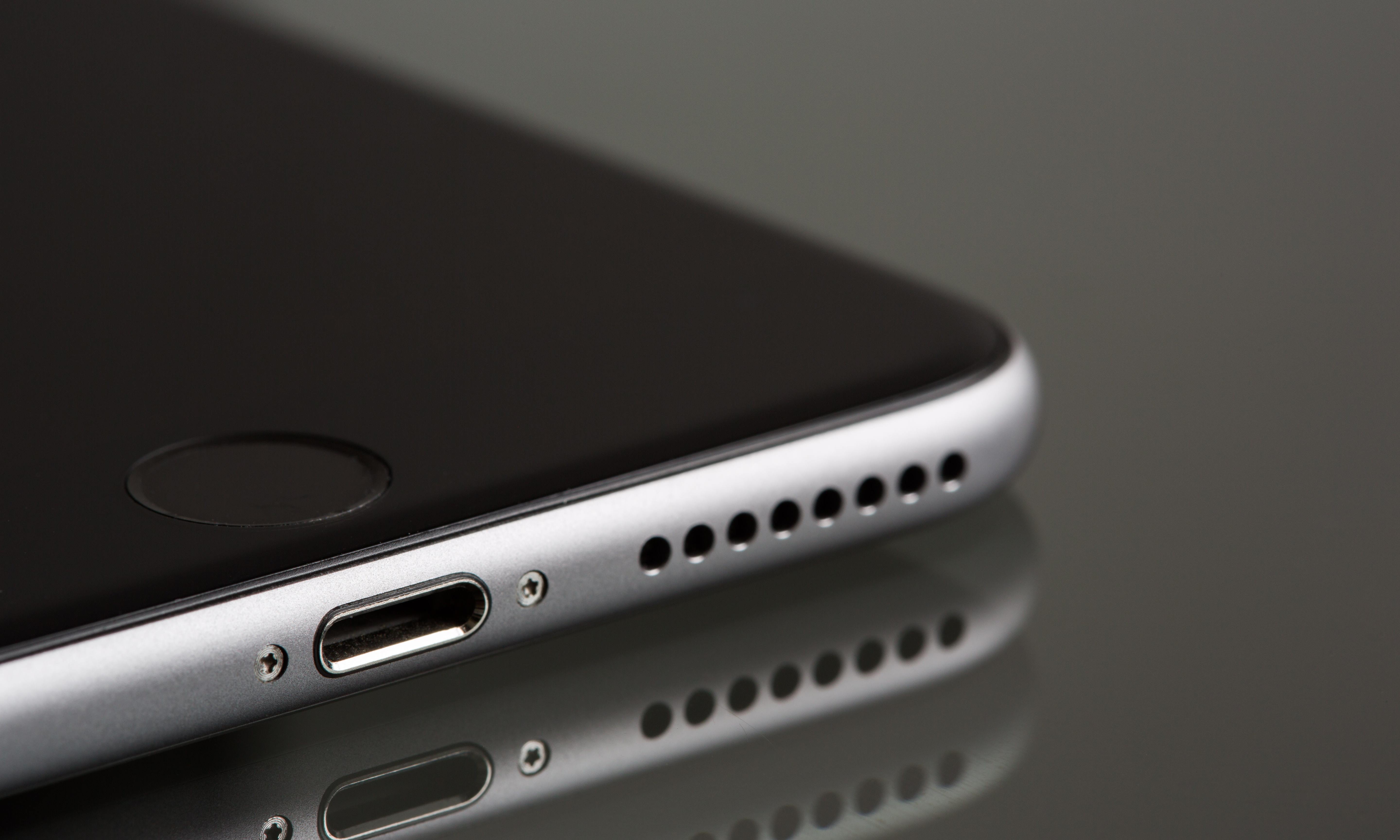 更轻更薄！iPhone新特性曝光：材质升级，钛合金打造