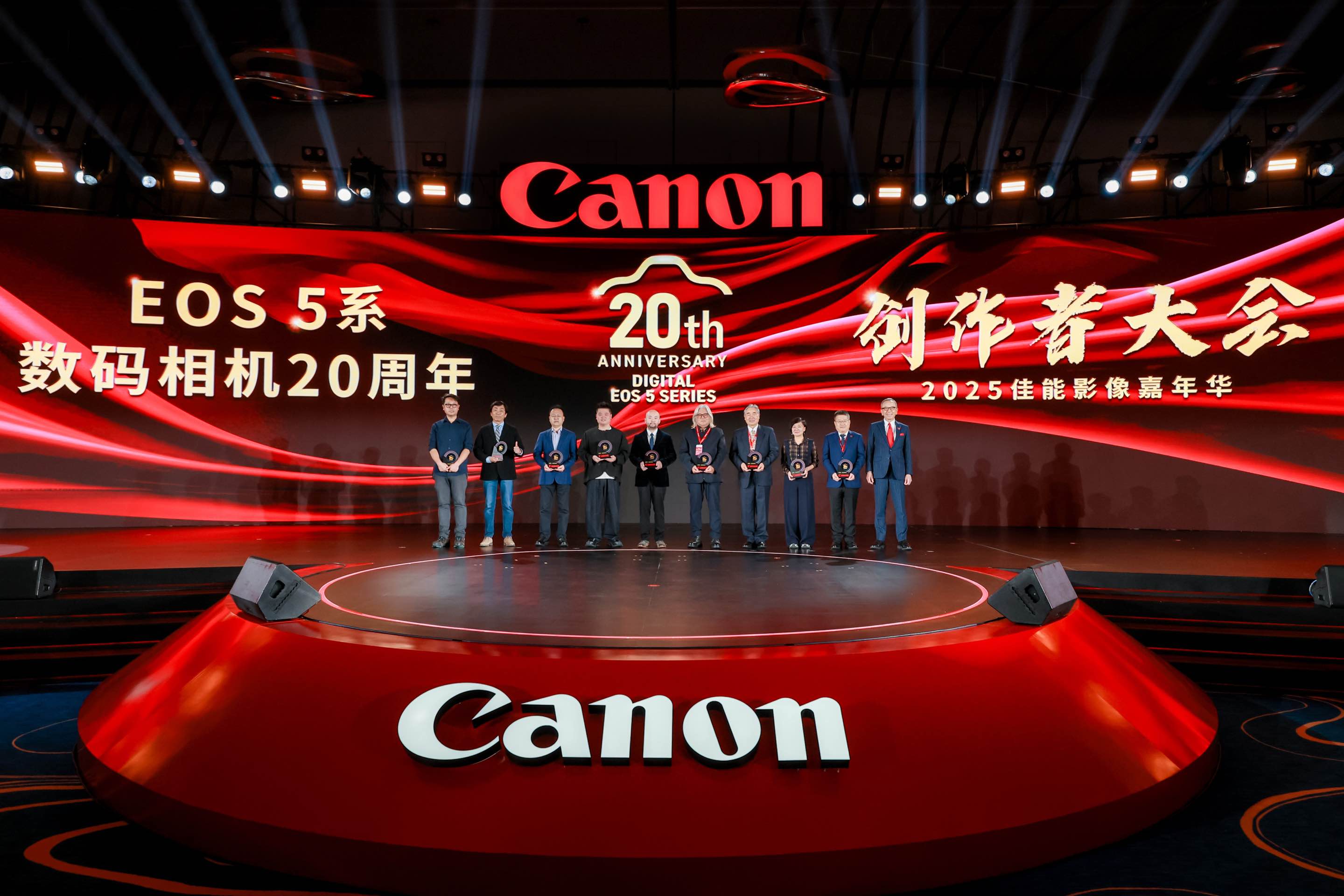 餐厅的招牌
AI 生成的内容可能不正确。