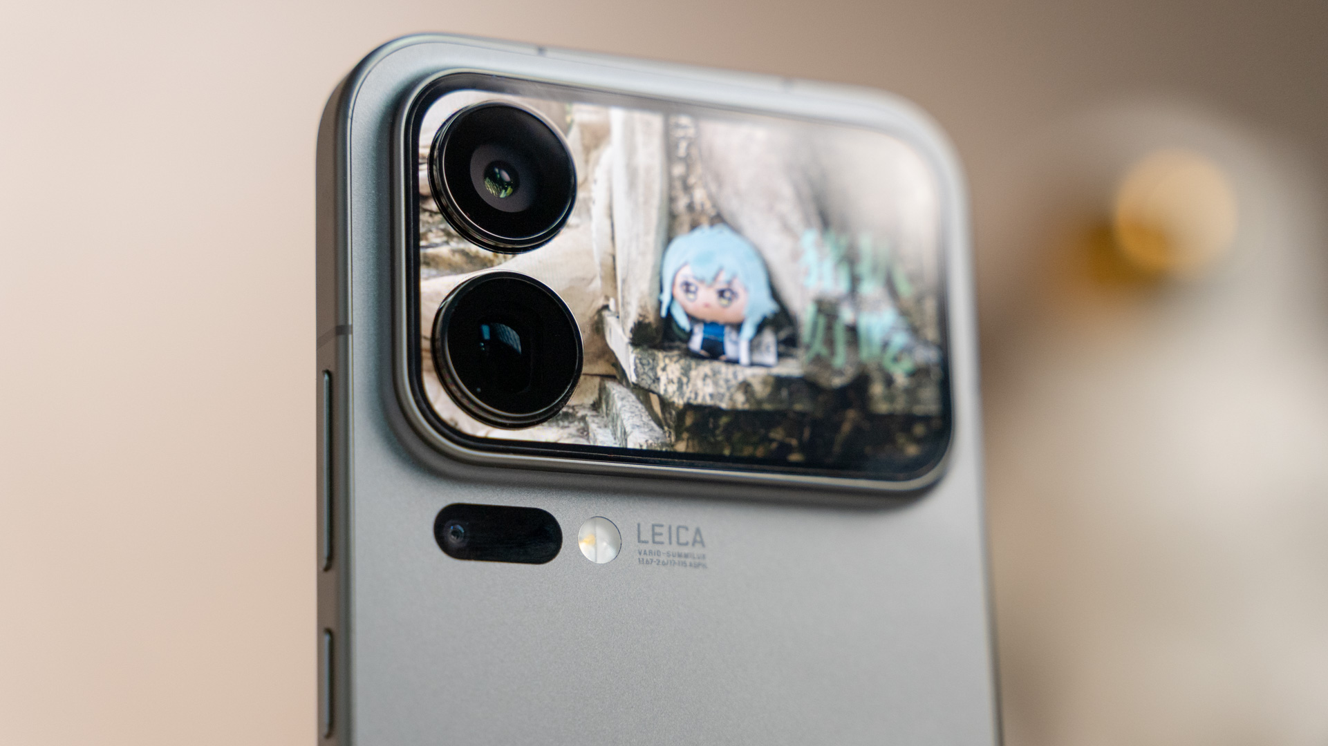 都在做副屏，为何只有小米17大获成功？答案让人意外