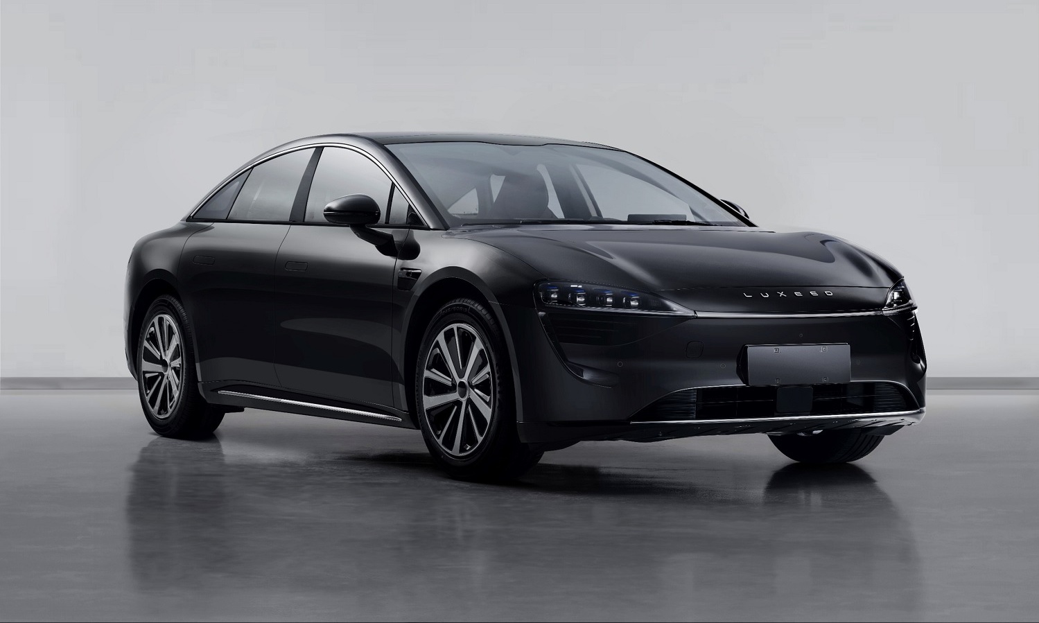 华为奇瑞联手,智界复刻问界?