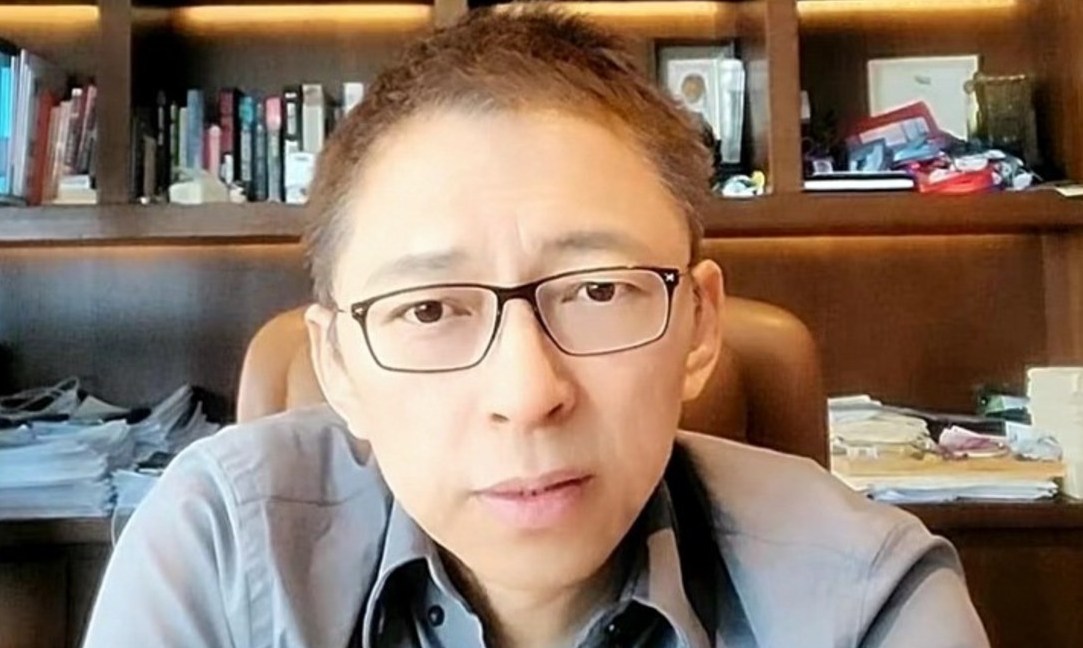 《张朝阳的物理课》分析刚球势场的散射