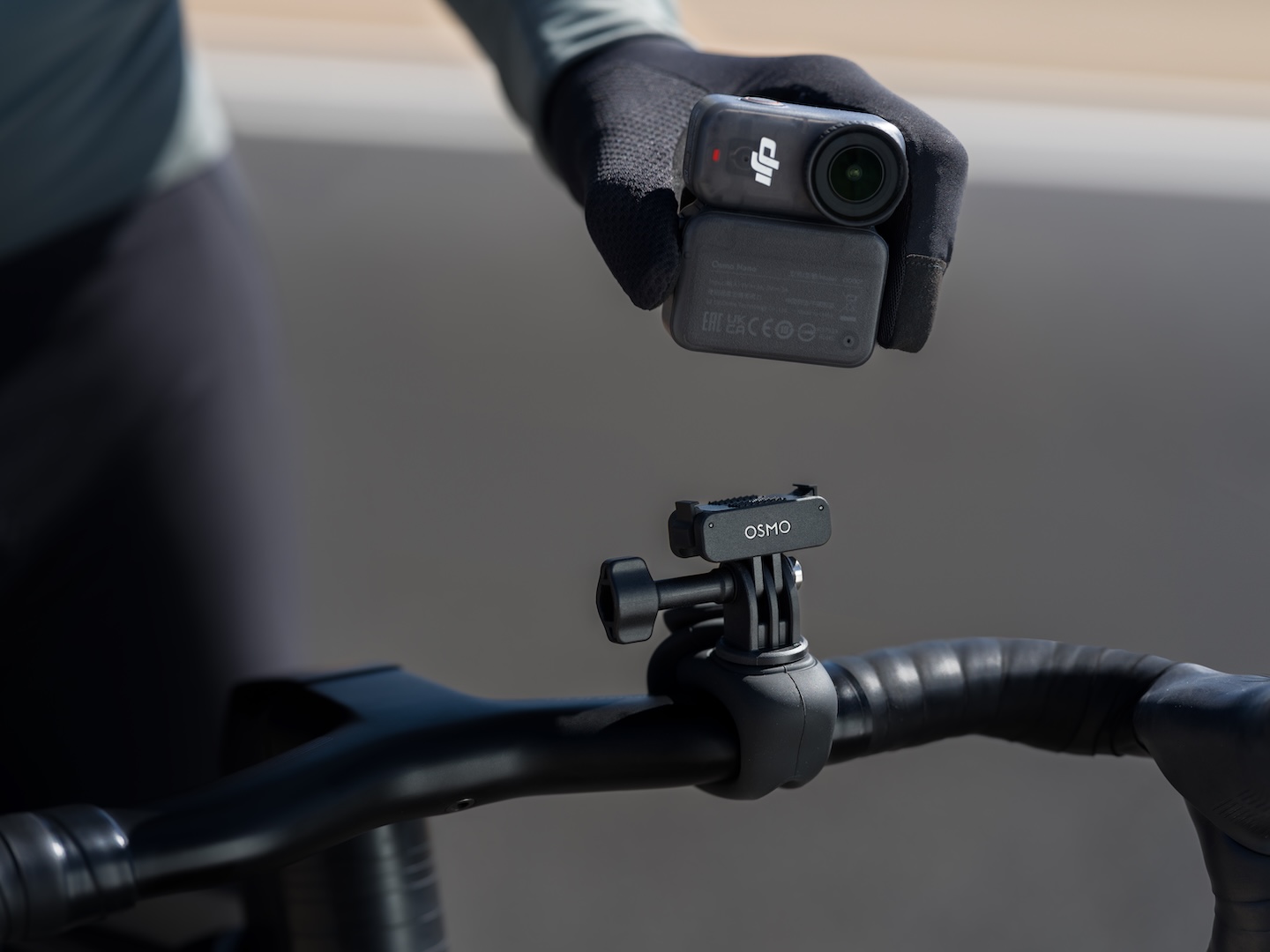 Road Cycling_Dual-Direction Quick-Release Foldable Adapter Mount_双向快拆折叠转接件.jpg
