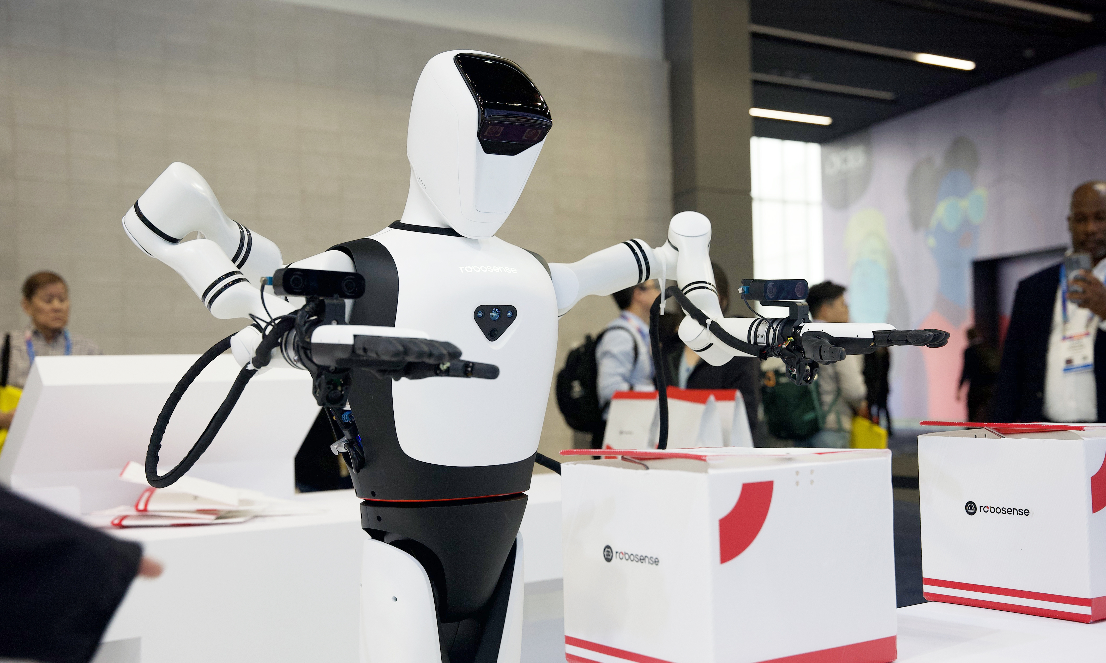 不止机器人“配送小哥”，速腾聚创 CES2026 放大招，全场景生态加速落地