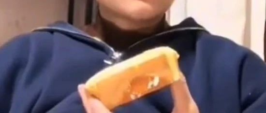 又搞男女对立？瑞士卷事件升级，官方介入调查！