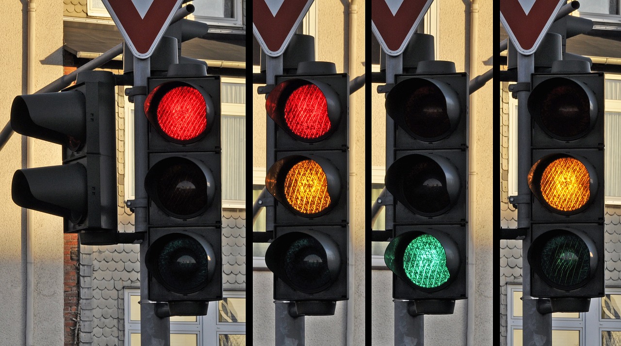 traffic-light-876050_1280.jpg