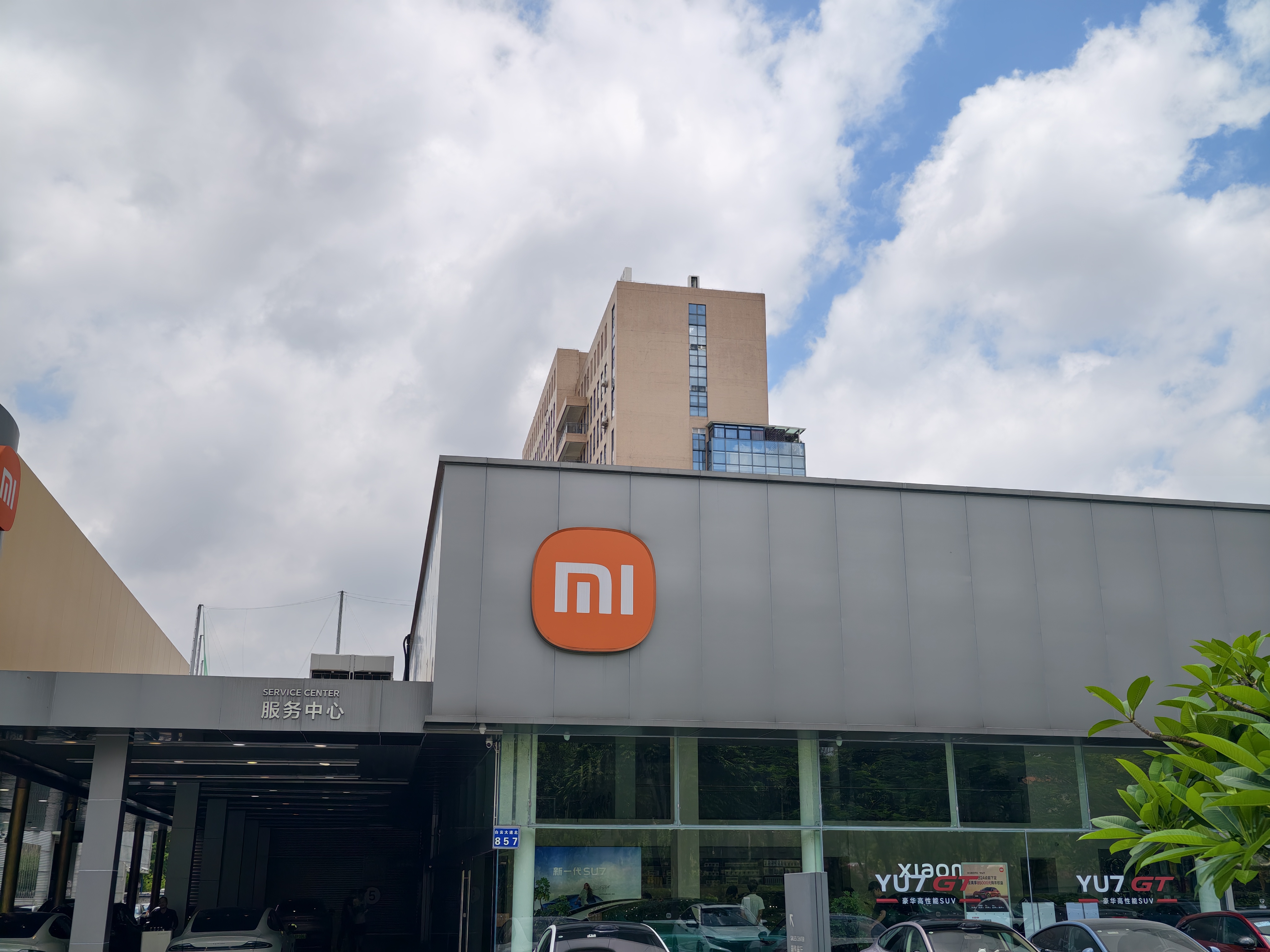 店门口.jpg