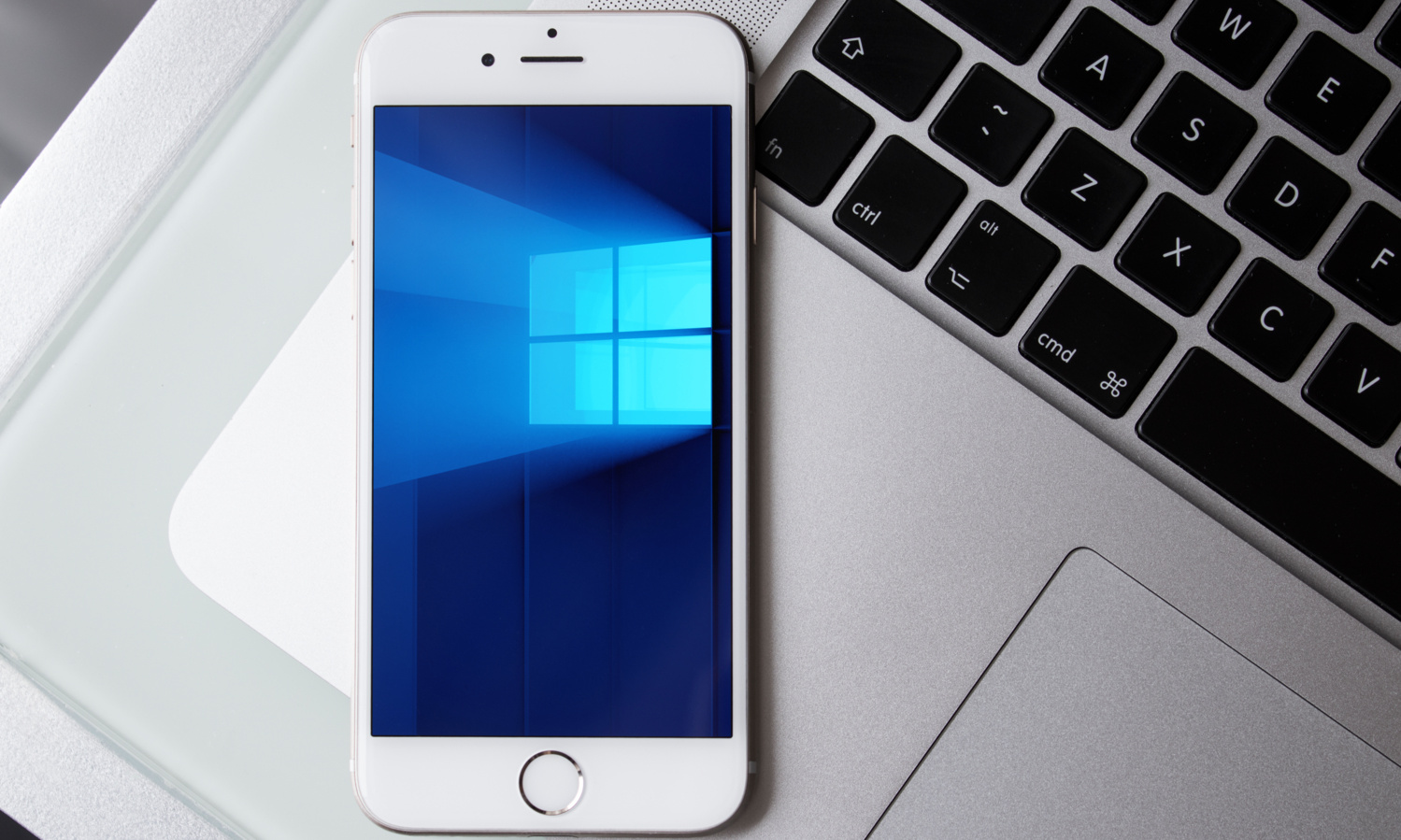iPhone能运行Windows了!iOS正在被逼加速开放